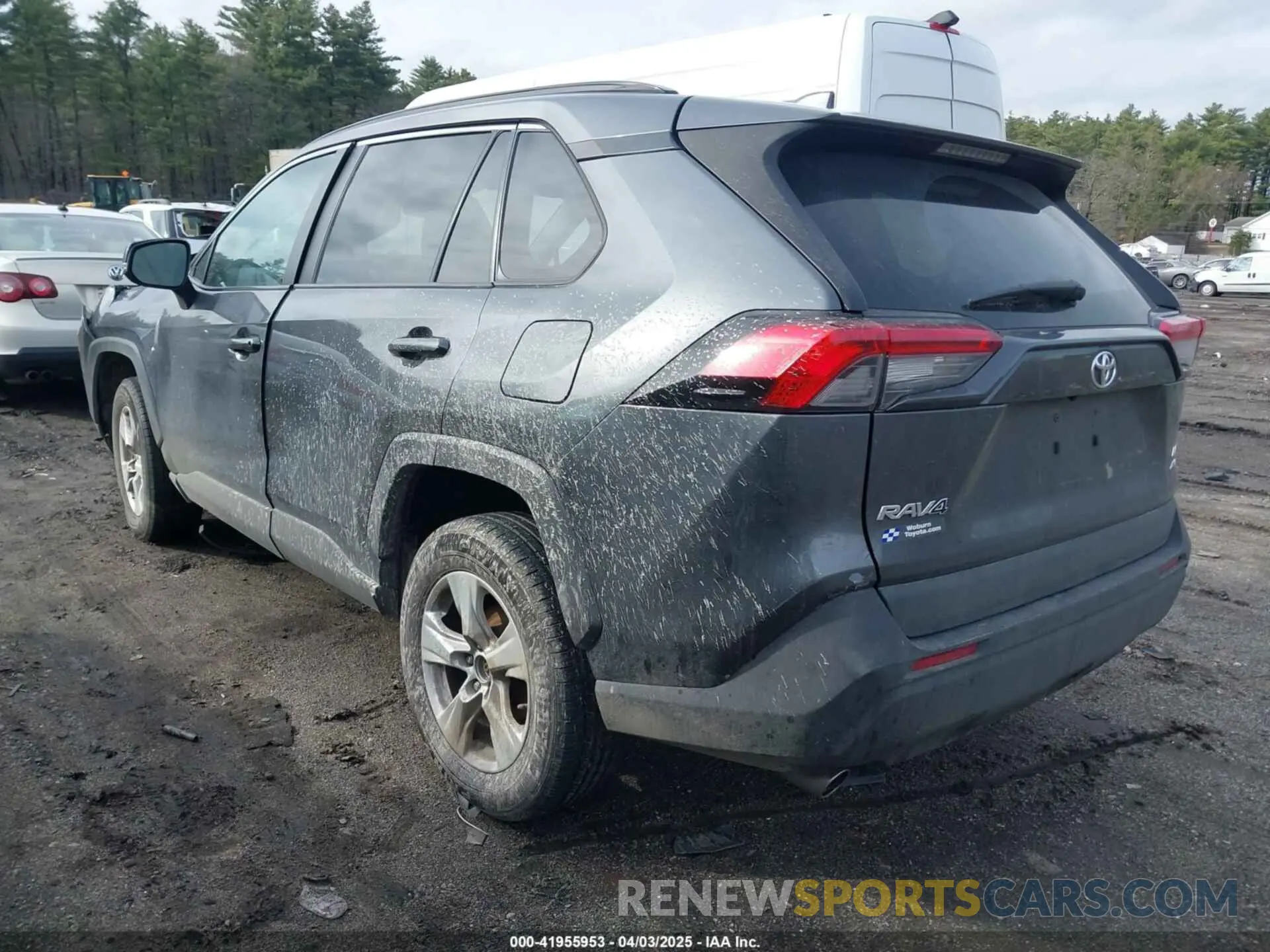 3 Photograph of a damaged car 2T3G1RFV1KC035746 TOYOTA RAV4 2019