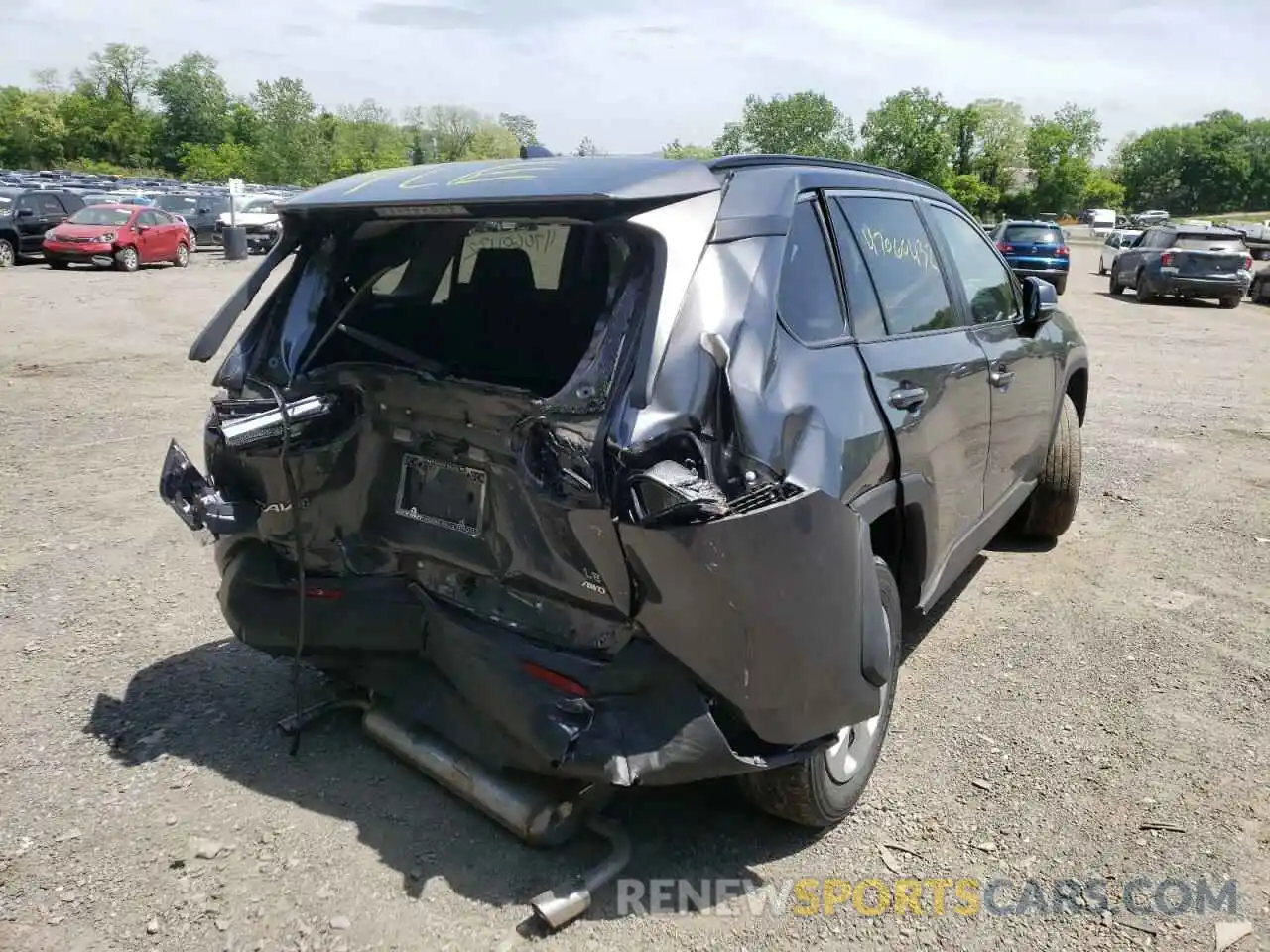 4 Photograph of a damaged car 2T3G1RFV1KC036718 TOYOTA RAV4 2019