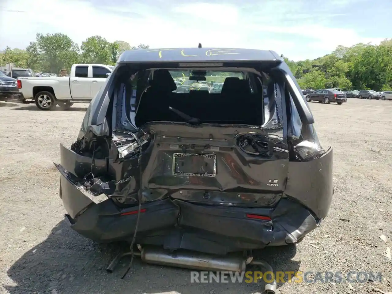 9 Photograph of a damaged car 2T3G1RFV1KC036718 TOYOTA RAV4 2019