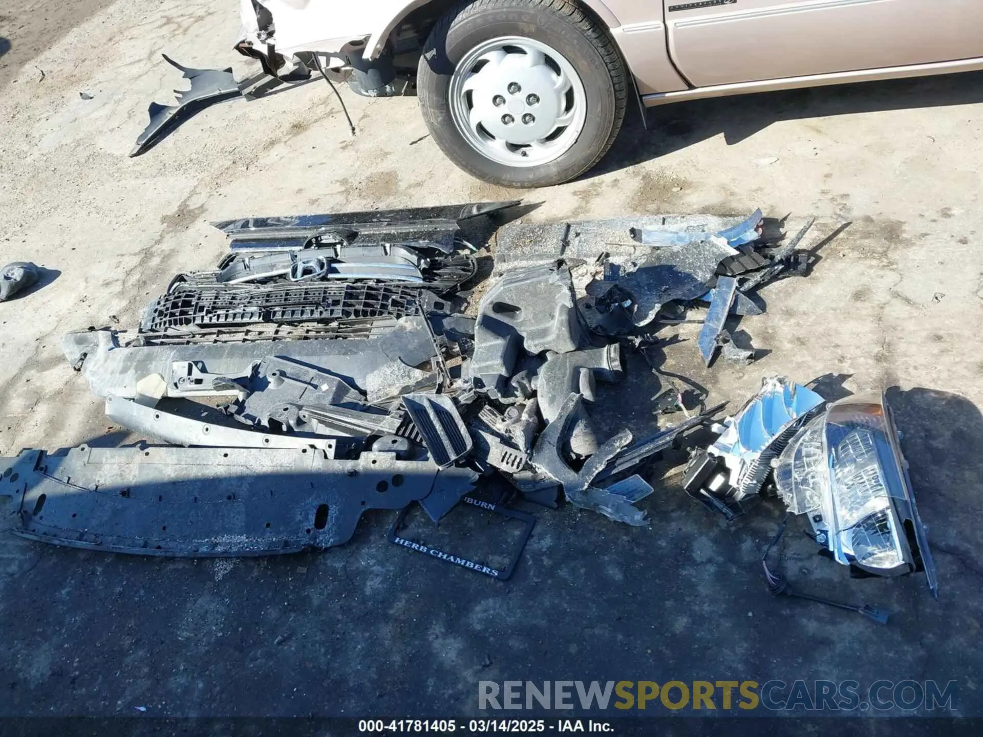 12 Photograph of a damaged car 2T3G1RFV1KC054006 TOYOTA RAV4 2019