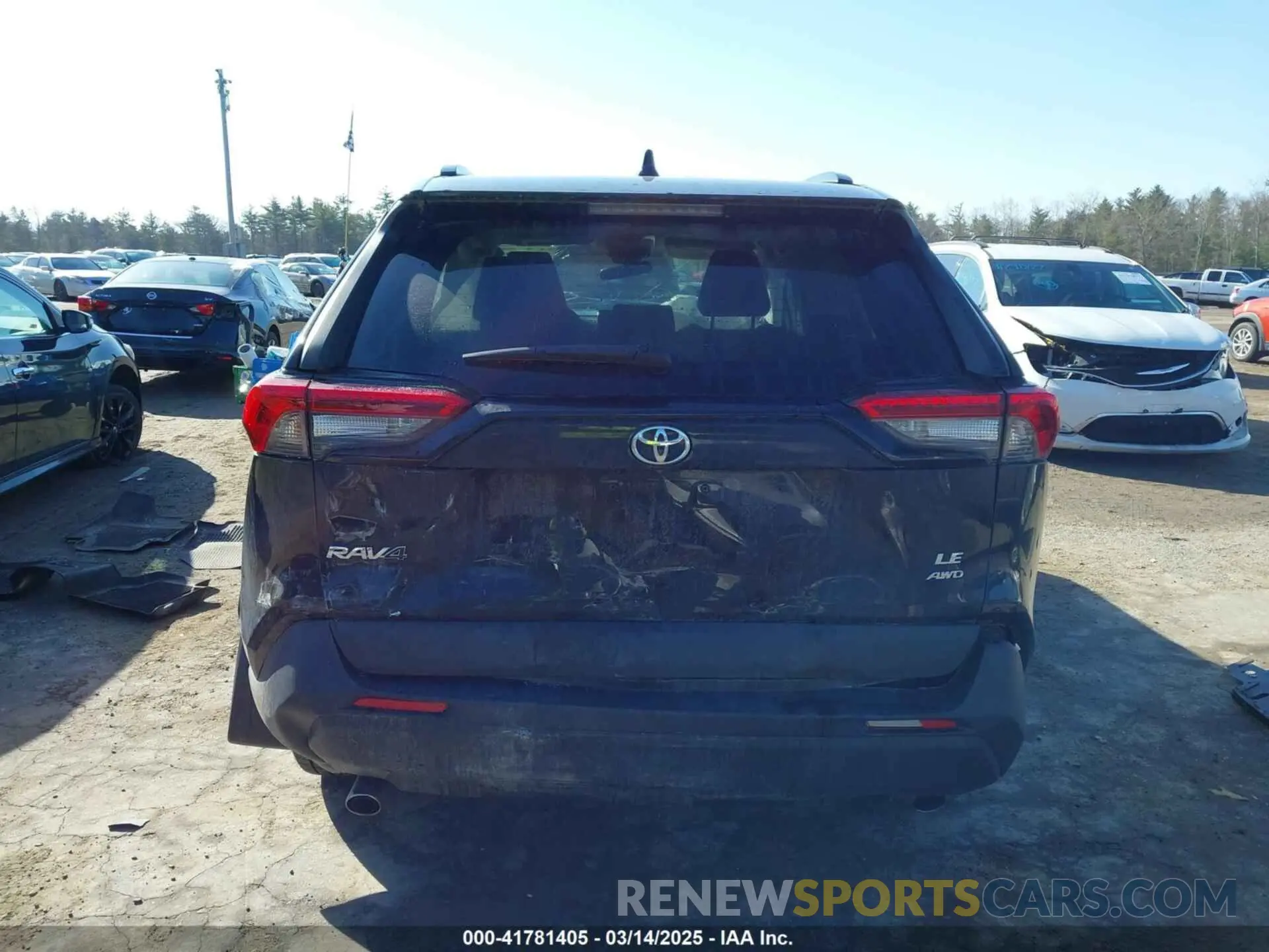 17 Photograph of a damaged car 2T3G1RFV1KC054006 TOYOTA RAV4 2019
