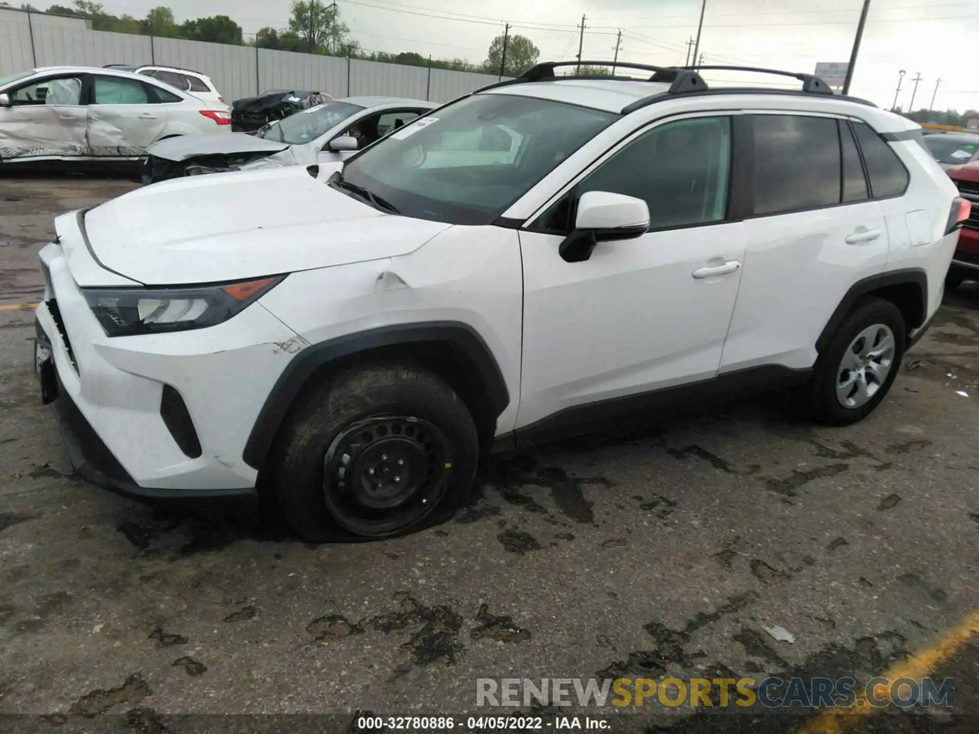 2 Photograph of a damaged car 2T3G1RFV1KC055480 TOYOTA RAV4 2019