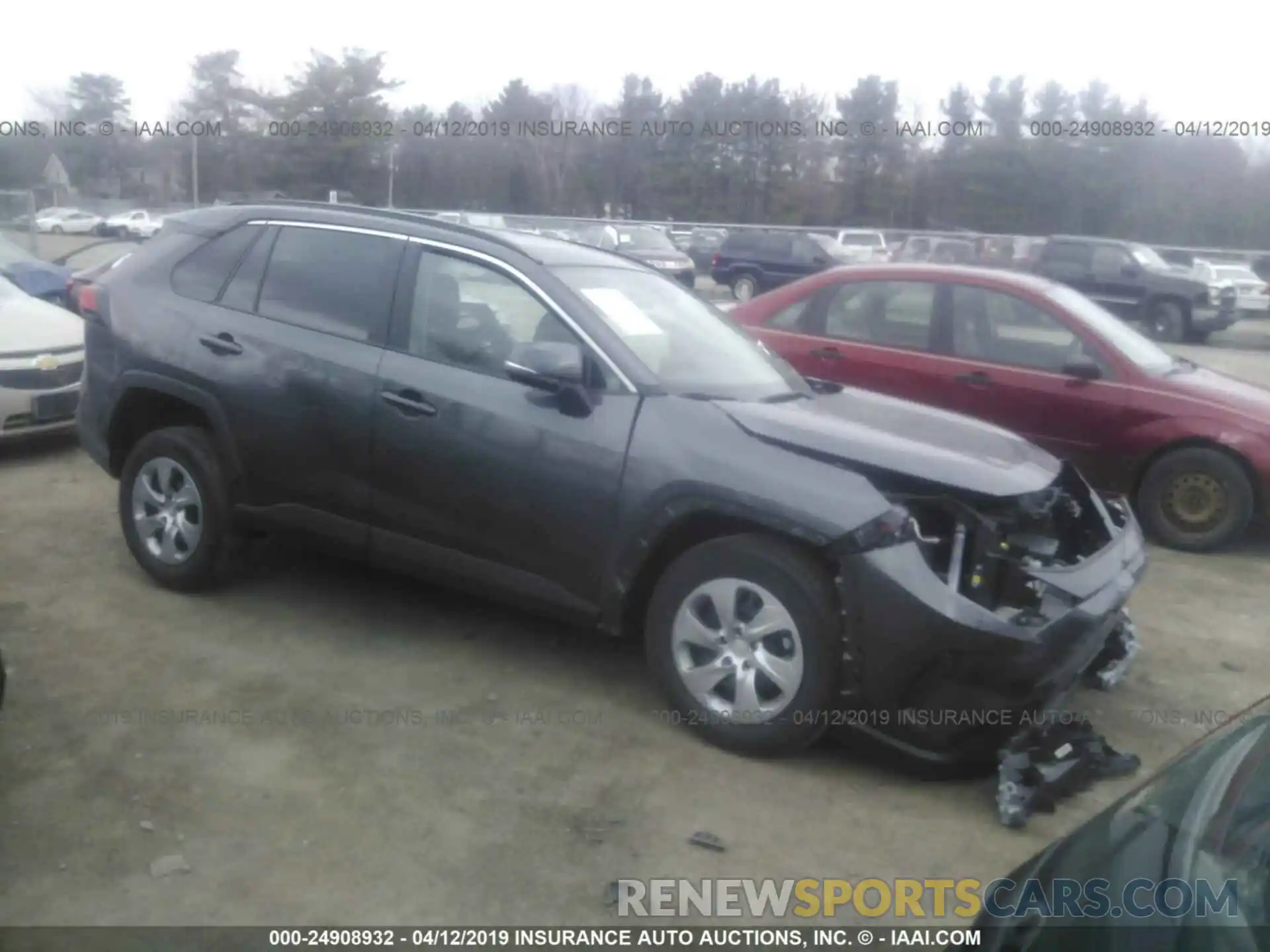 1 Photograph of a damaged car 2T3G1RFV1KW010098 TOYOTA RAV4 2019