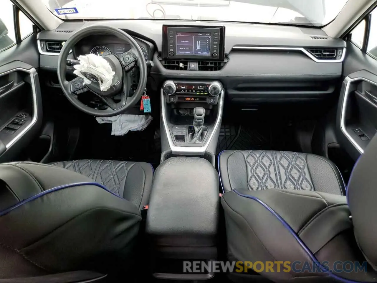 8 Photograph of a damaged car 2T3G1RFV1KW038354 TOYOTA RAV4 2019