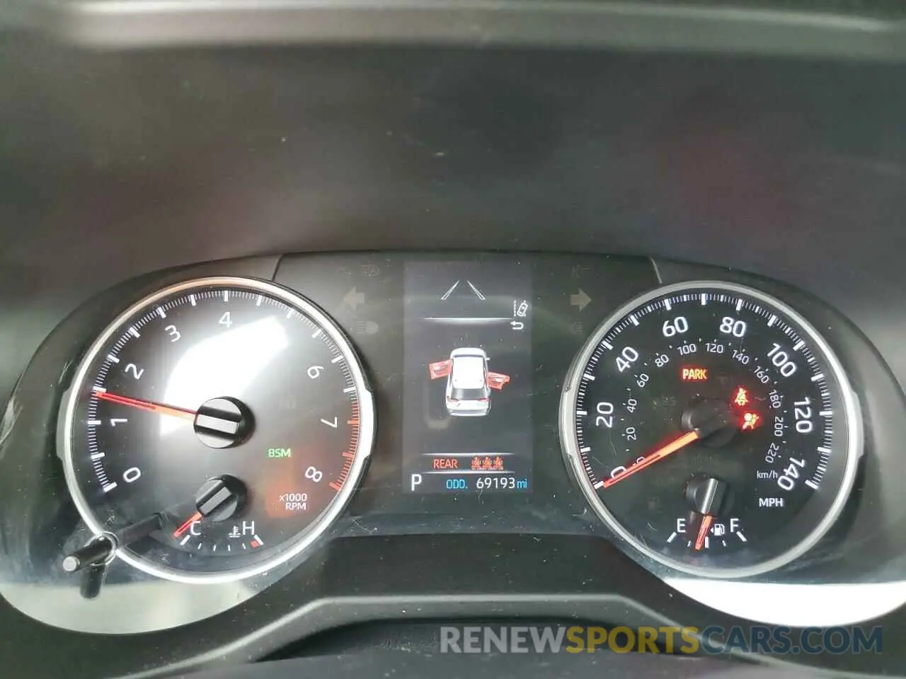 9 Photograph of a damaged car 2T3G1RFV1KW038354 TOYOTA RAV4 2019