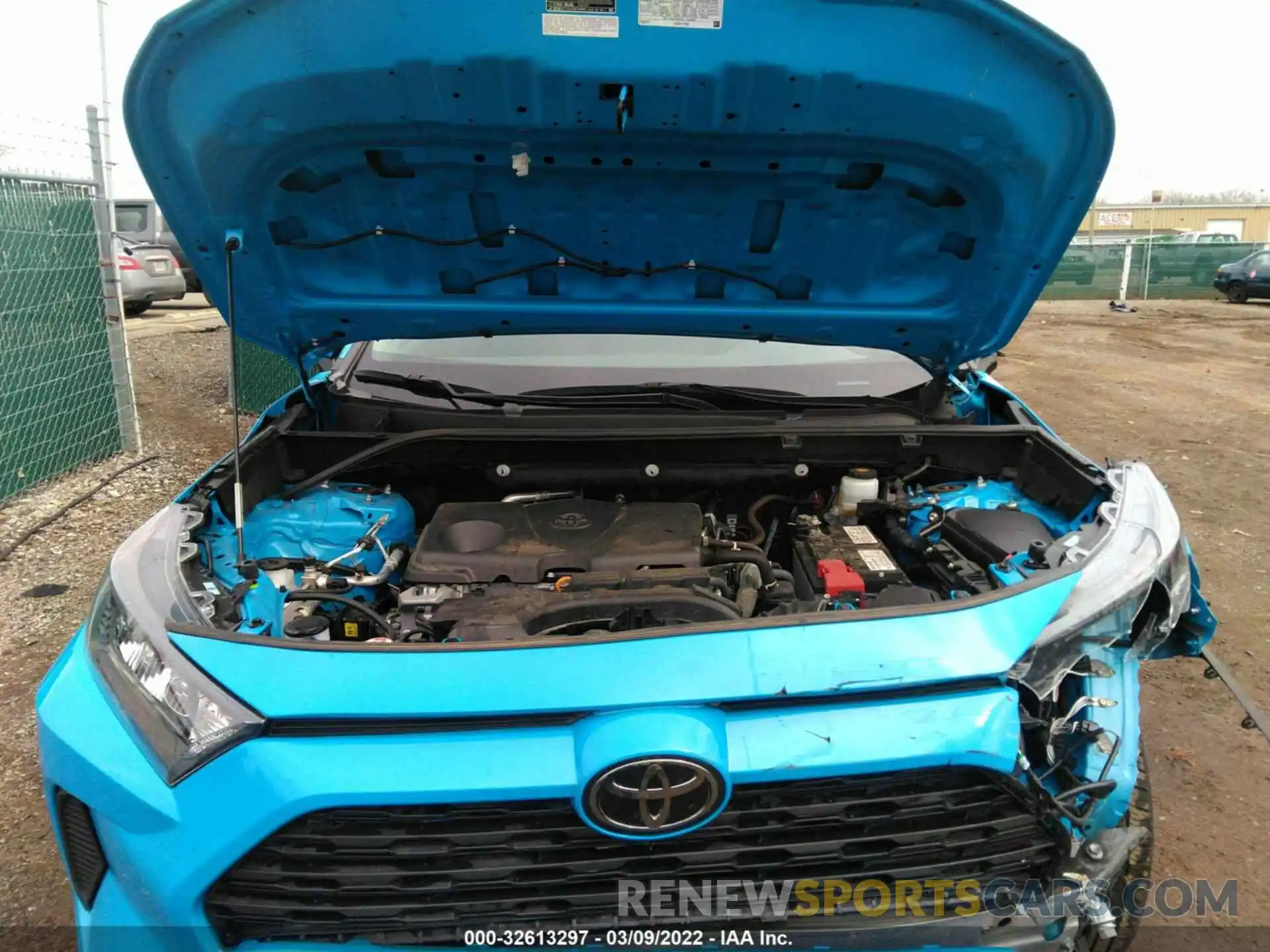 10 Photograph of a damaged car 2T3G1RFV1KW065022 TOYOTA RAV4 2019