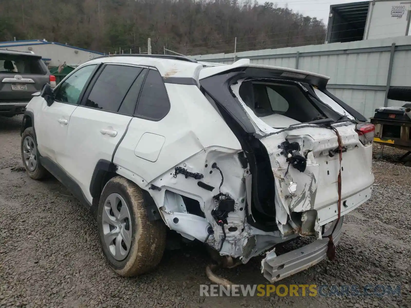 3 Photograph of a damaged car 2T3G1RFV1KW080605 TOYOTA RAV4 2019