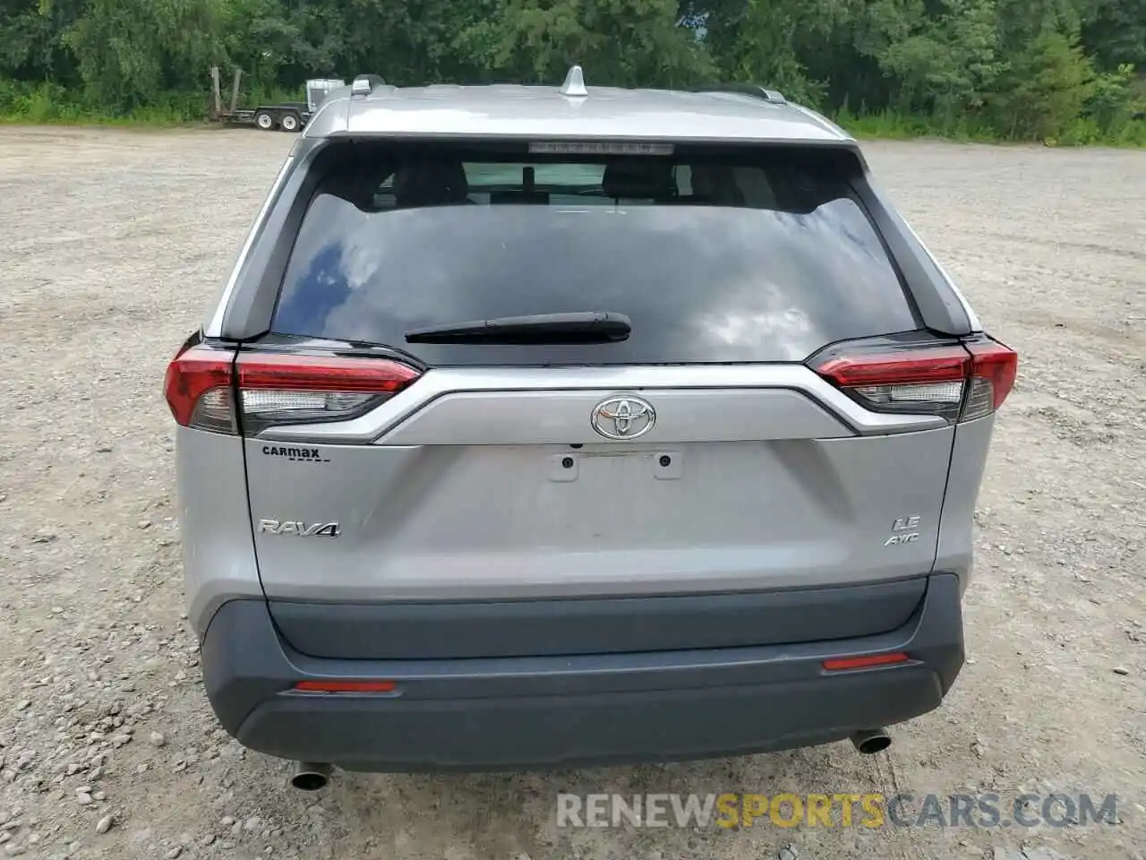 6 Photograph of a damaged car 2T3G1RFV2KC003744 TOYOTA RAV4 2019