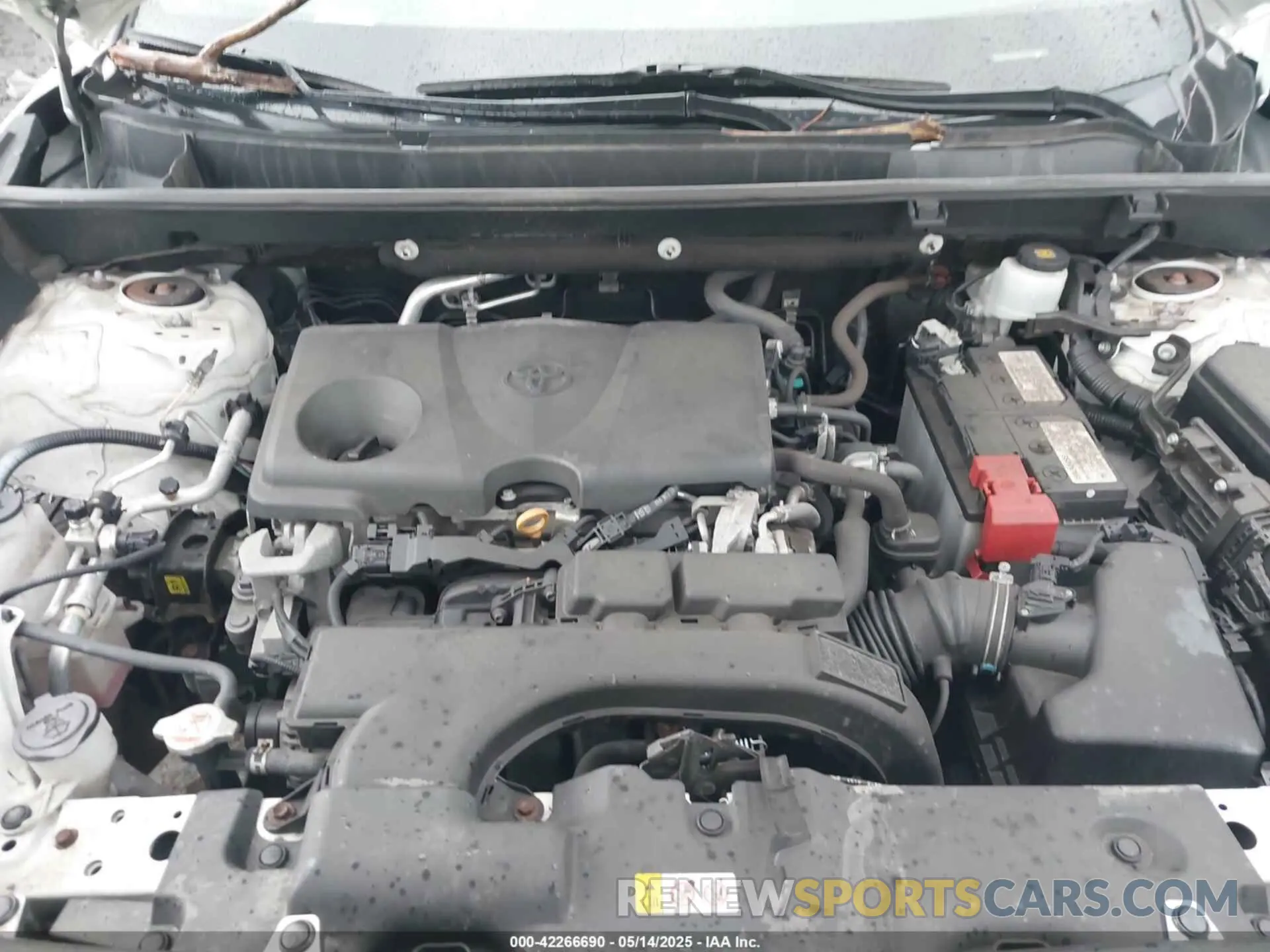 10 Photograph of a damaged car 2T3G1RFV2KC017563 TOYOTA RAV4 2019