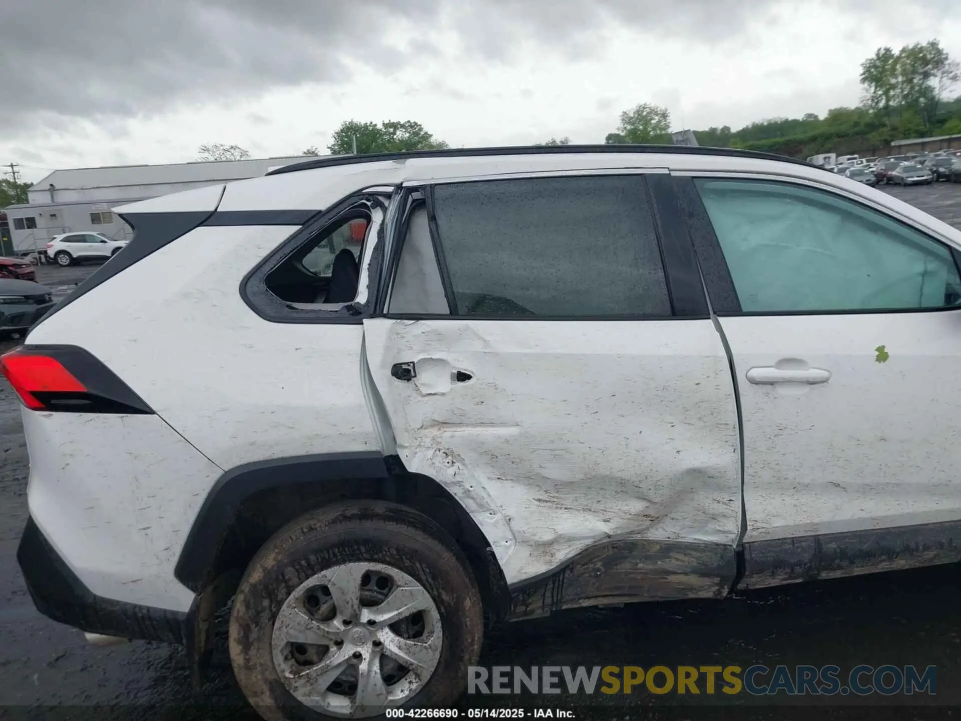 6 Photograph of a damaged car 2T3G1RFV2KC017563 TOYOTA RAV4 2019