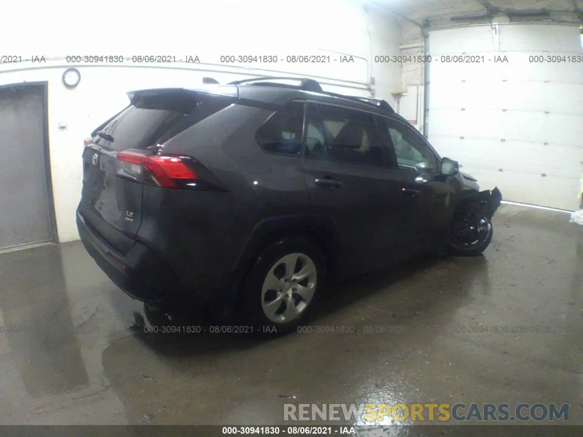 4 Photograph of a damaged car 2T3G1RFV2KC054631 TOYOTA RAV4 2019