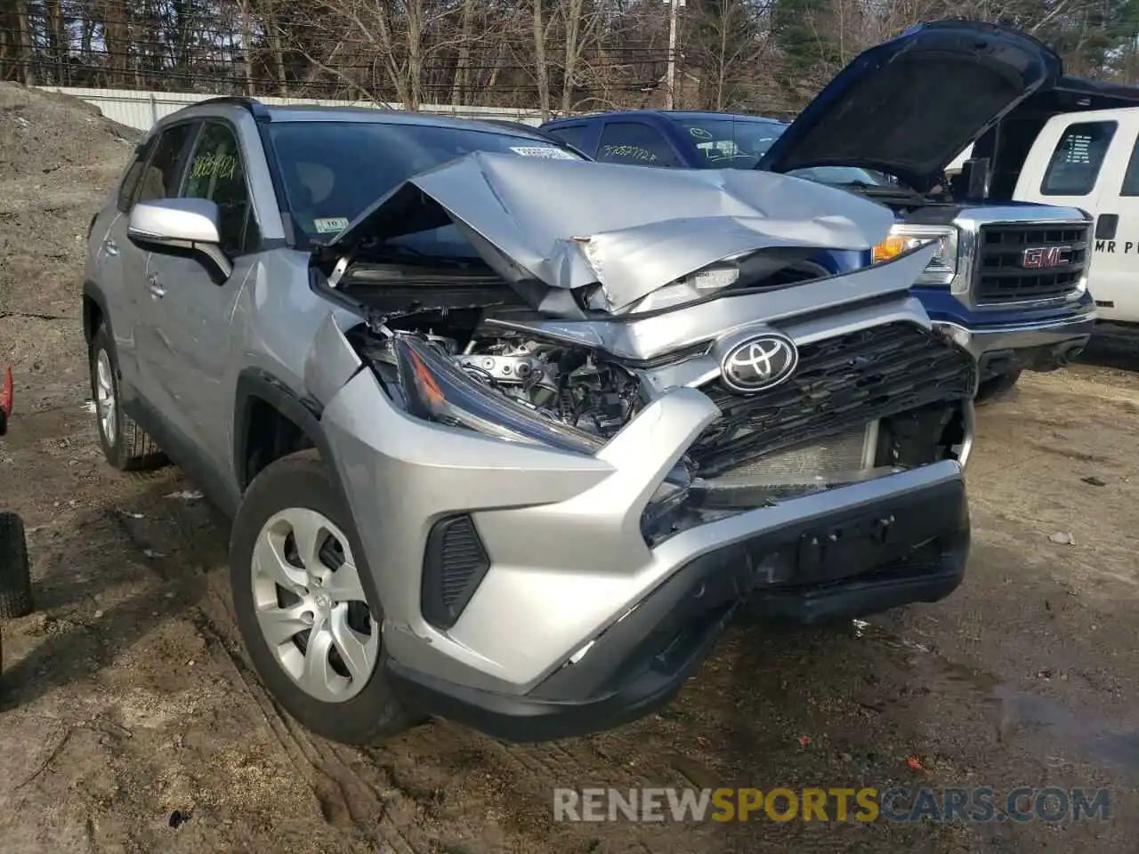 1 Photograph of a damaged car 2T3G1RFV2KW011440 TOYOTA RAV4 2019