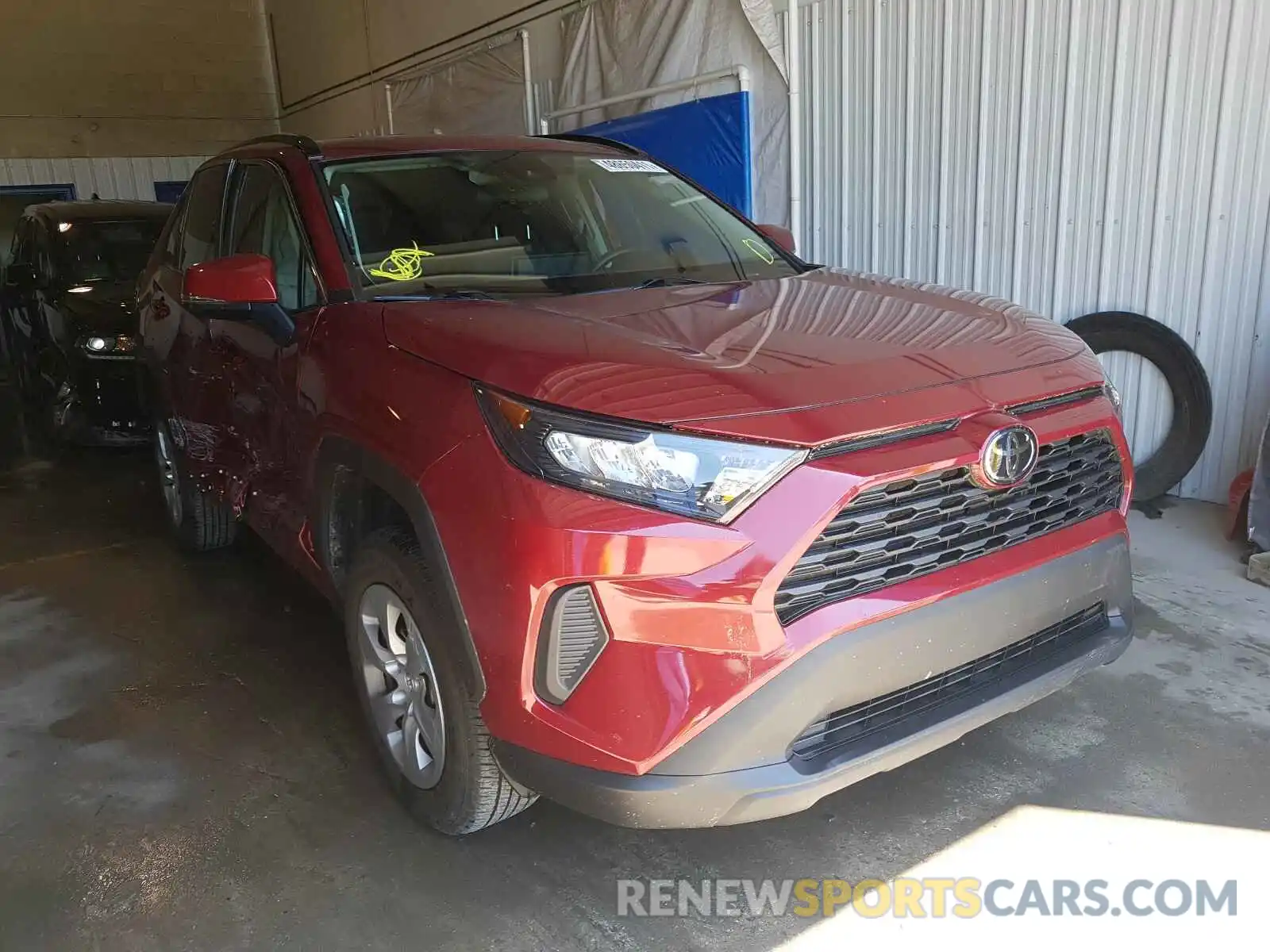 1 Photograph of a damaged car 2T3G1RFV2KW077597 TOYOTA RAV4 2019