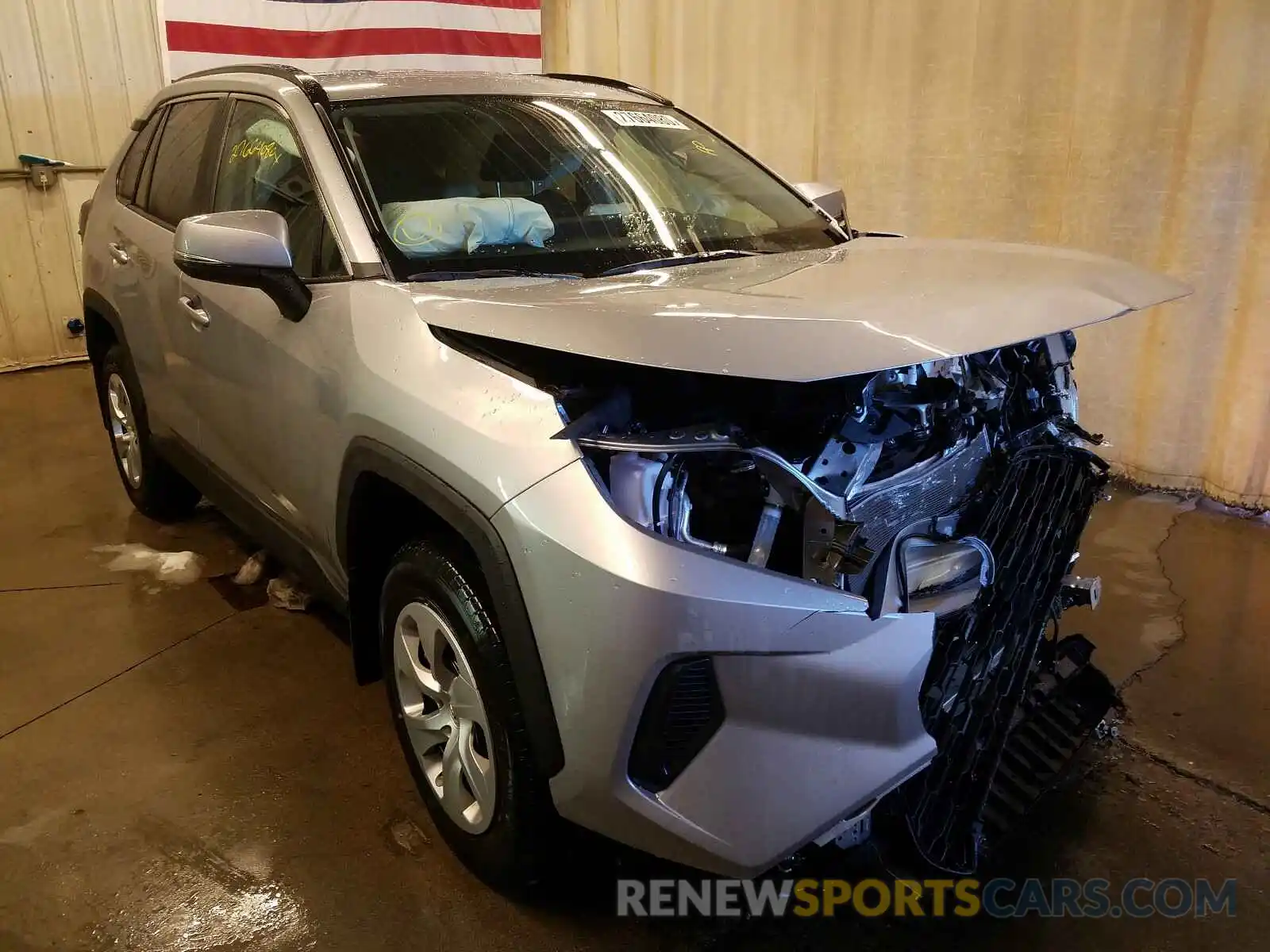 1 Photograph of a damaged car 2T3G1RFV2KW078099 TOYOTA RAV4 2019