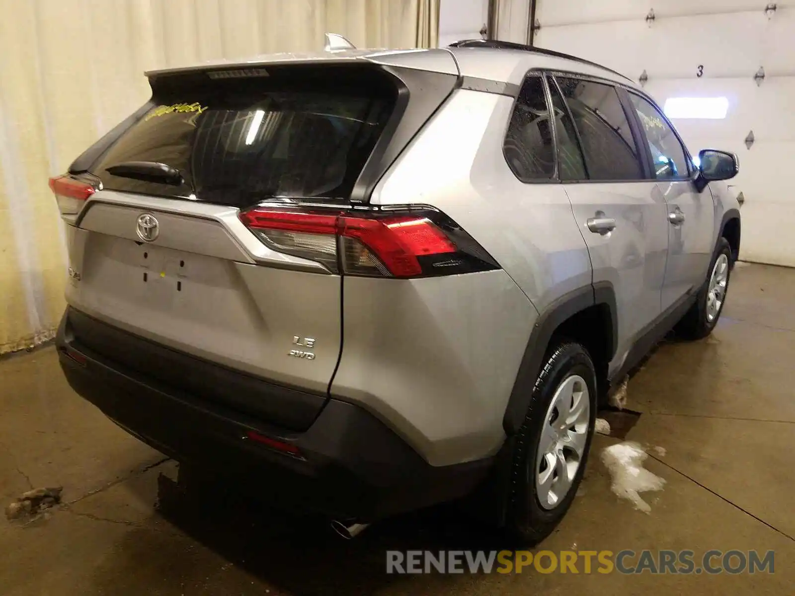 4 Photograph of a damaged car 2T3G1RFV2KW078099 TOYOTA RAV4 2019