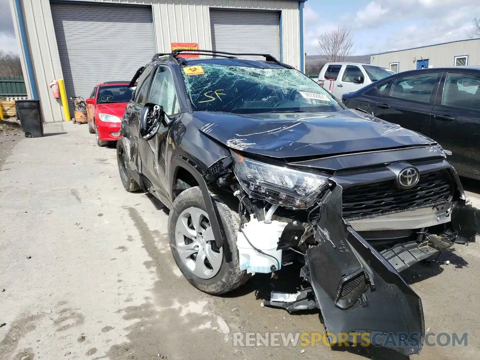 1 Photograph of a damaged car 2T3G1RFV3KC007219 TOYOTA RAV4 2019