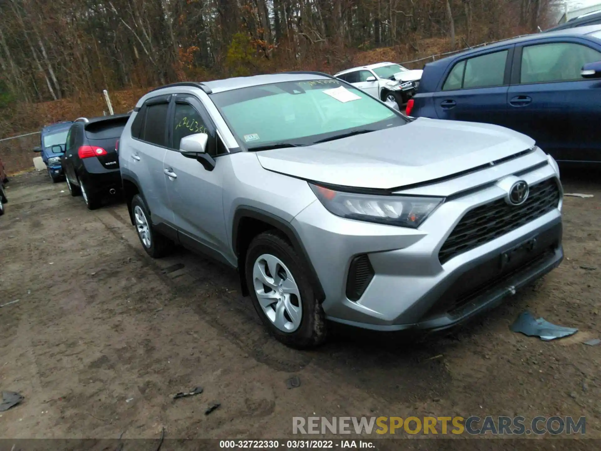 1 Photograph of a damaged car 2T3G1RFV3KC031388 TOYOTA RAV4 2019