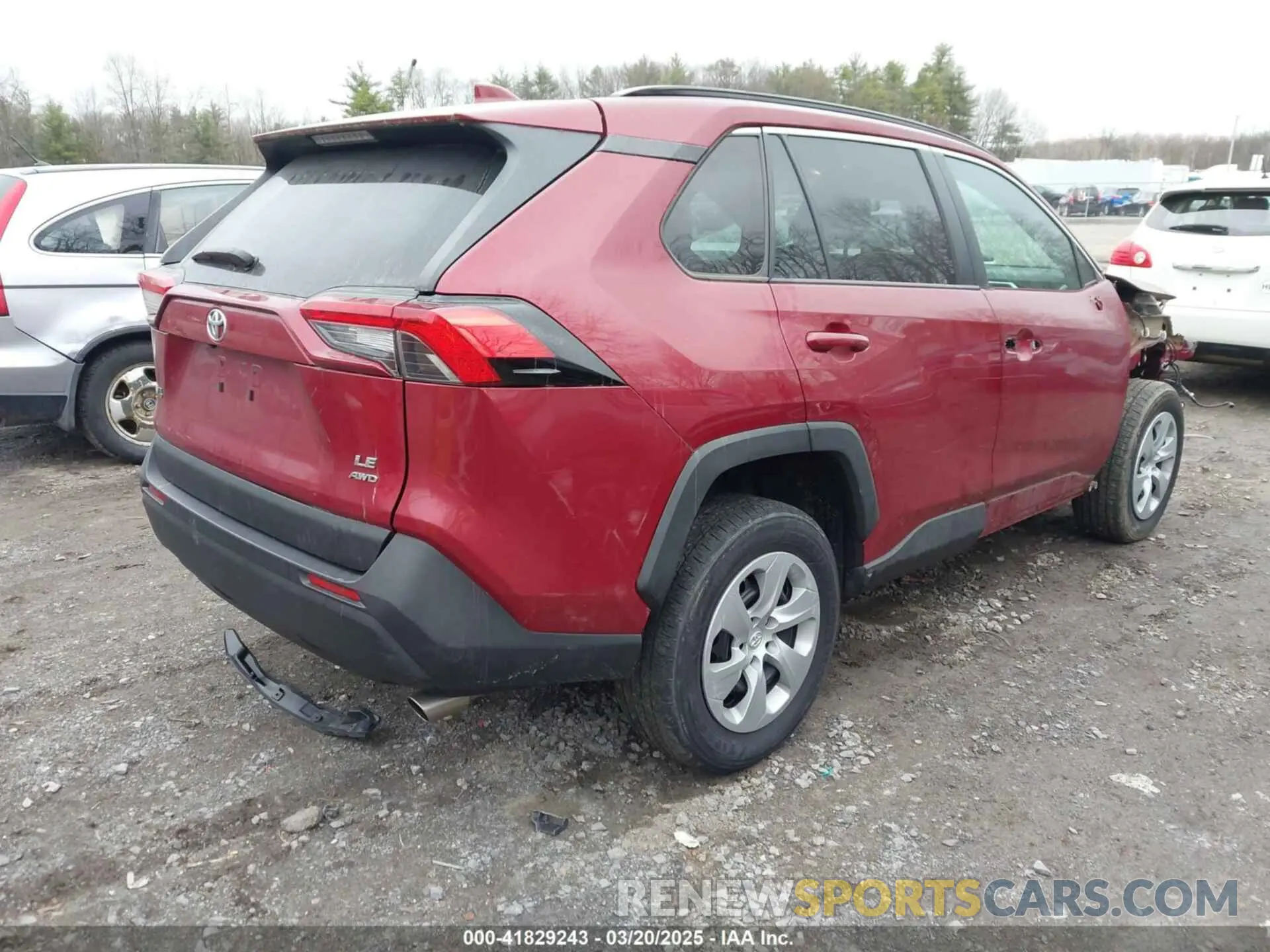 4 Photograph of a damaged car 2T3G1RFV3KC051706 TOYOTA RAV4 2019