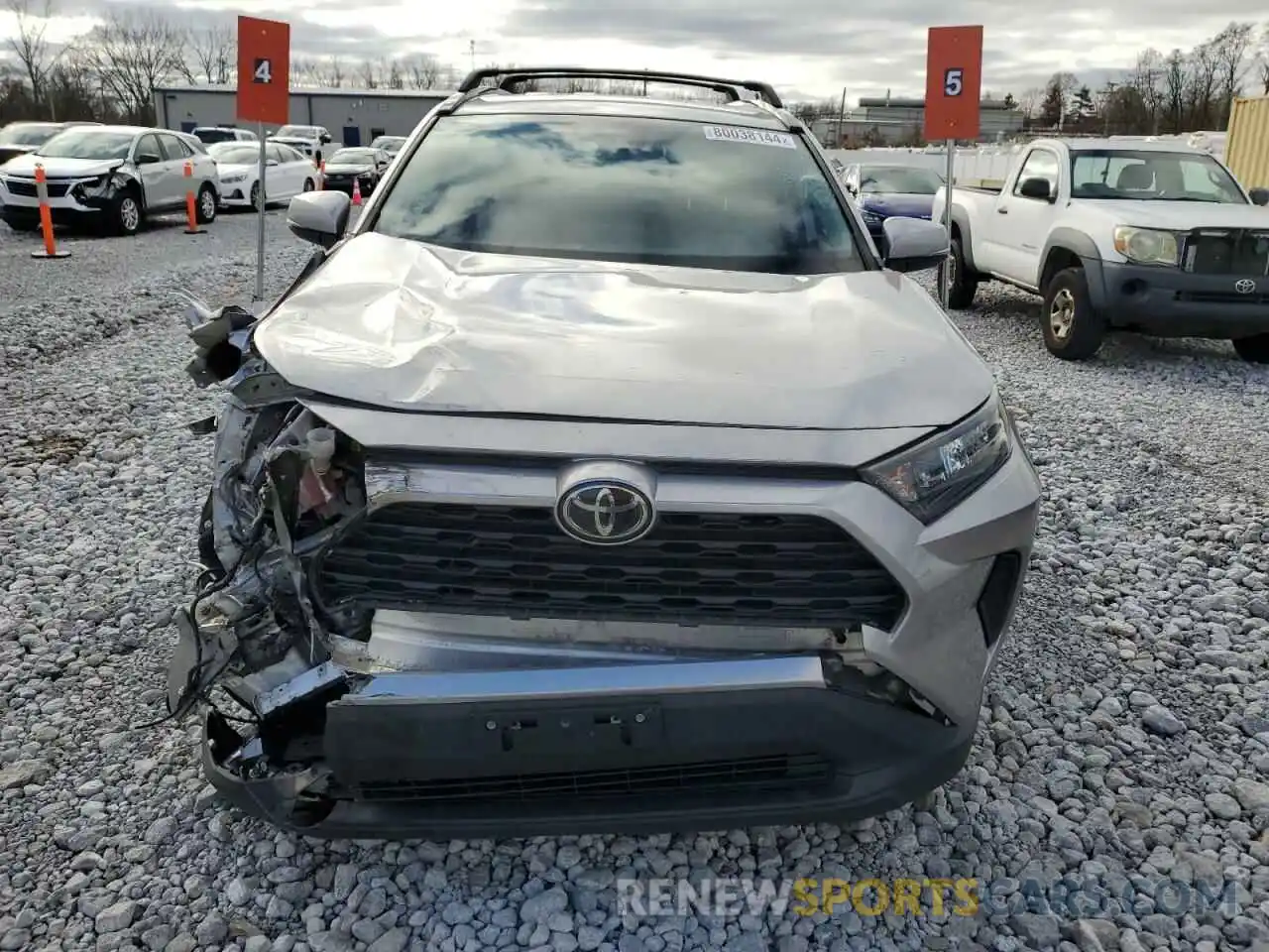 5 Photograph of a damaged car 2T3G1RFV3KW031020 TOYOTA RAV4 2019