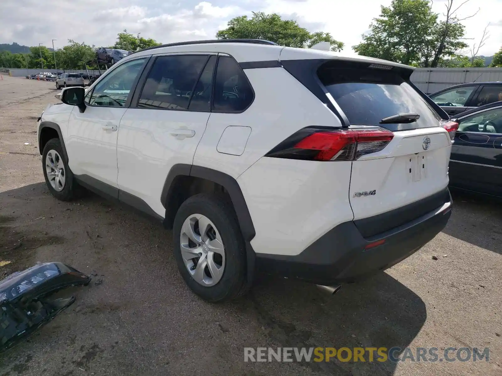 3 Photograph of a damaged car 2T3G1RFV4KC026393 TOYOTA RAV4 2019