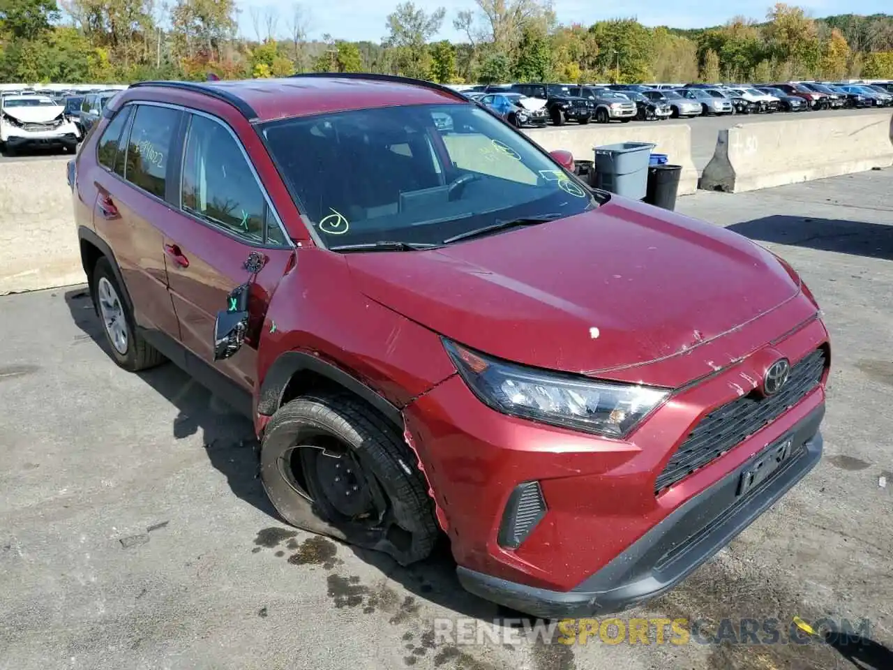 1 Photograph of a damaged car 2T3G1RFV4KC053142 TOYOTA RAV4 2019