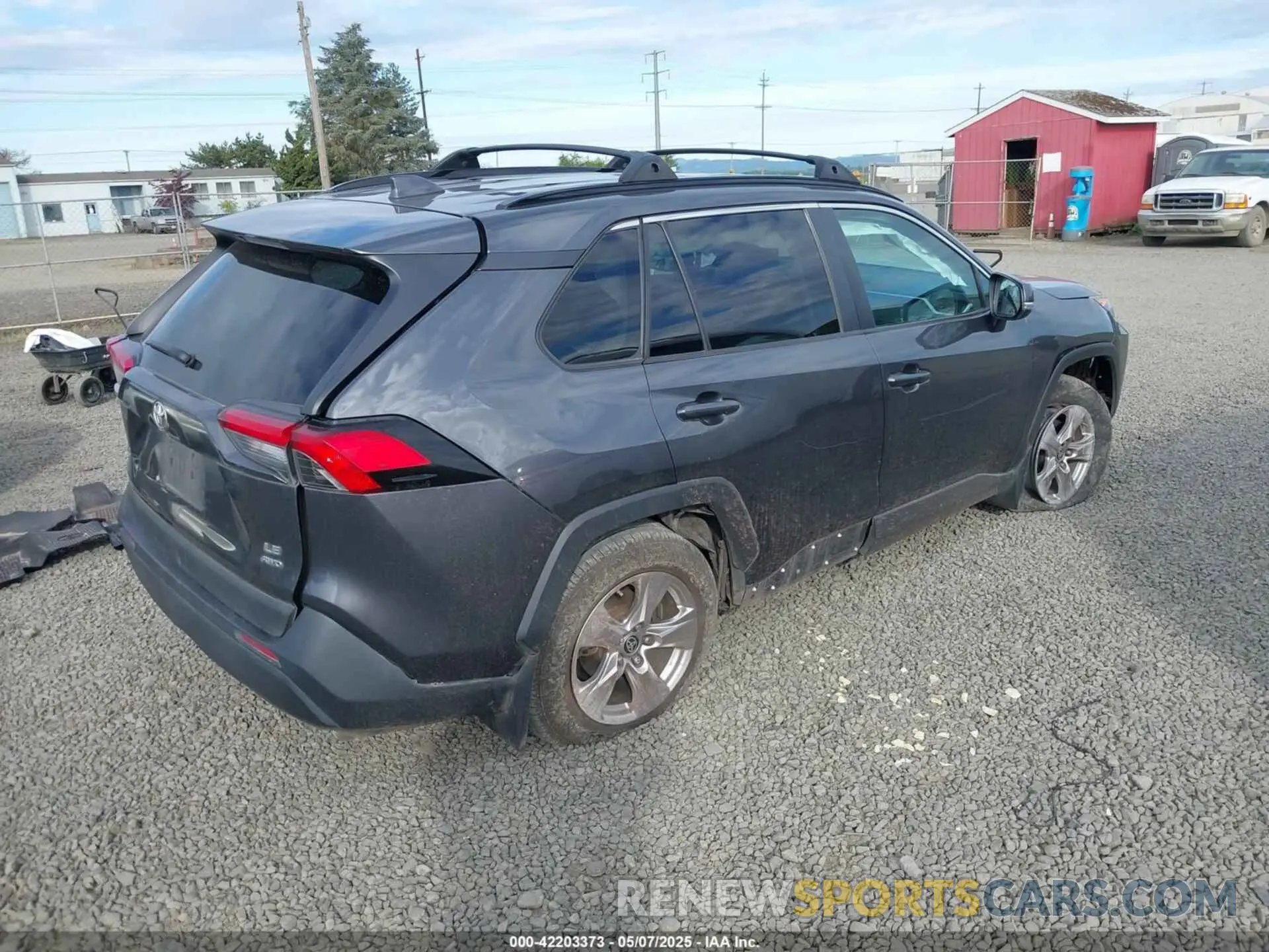 4 Photograph of a damaged car 2T3G1RFV4KC055151 TOYOTA RAV4 2019