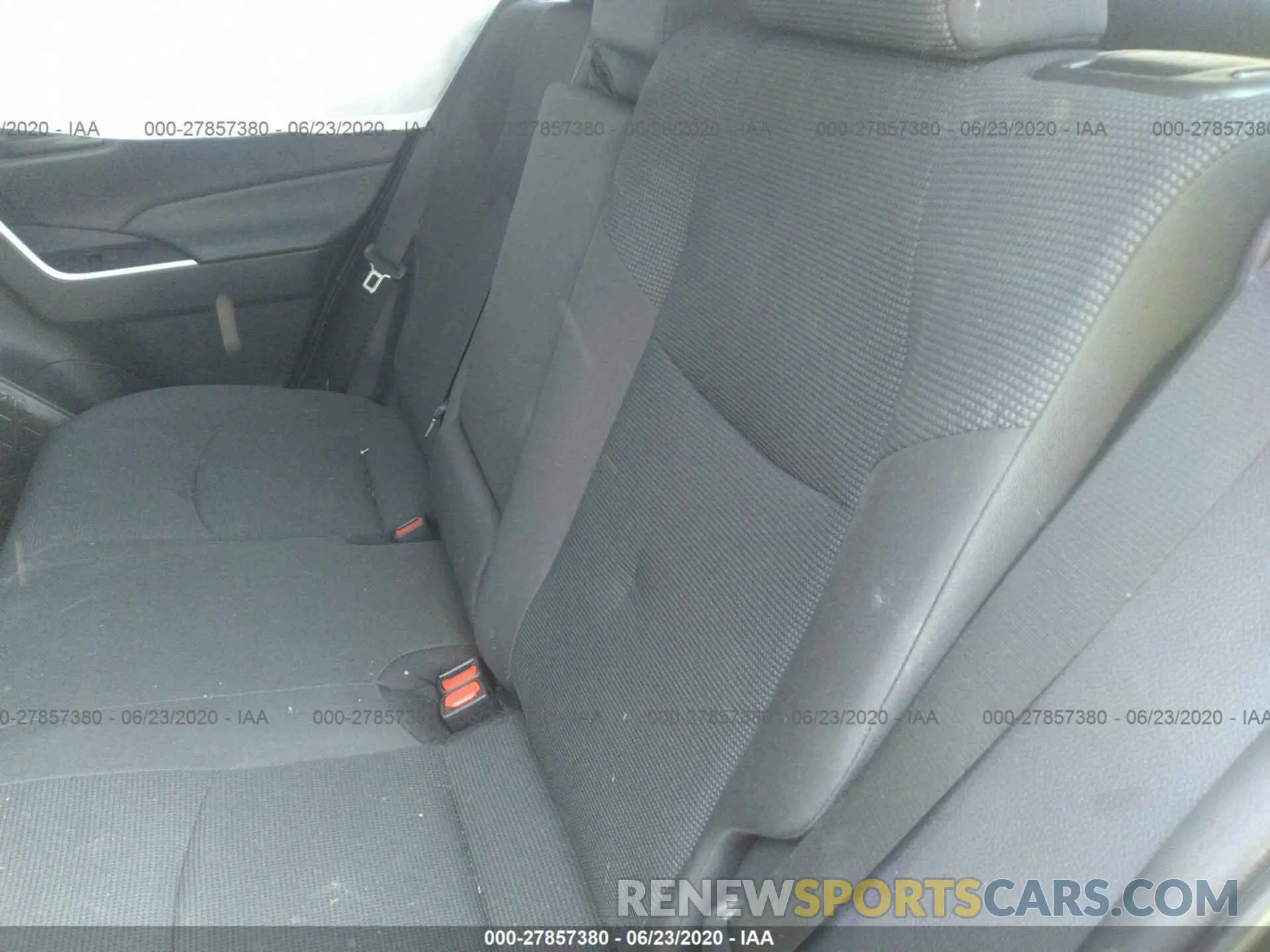 8 Photograph of a damaged car 2T3G1RFV4KC057417 TOYOTA RAV4 2019