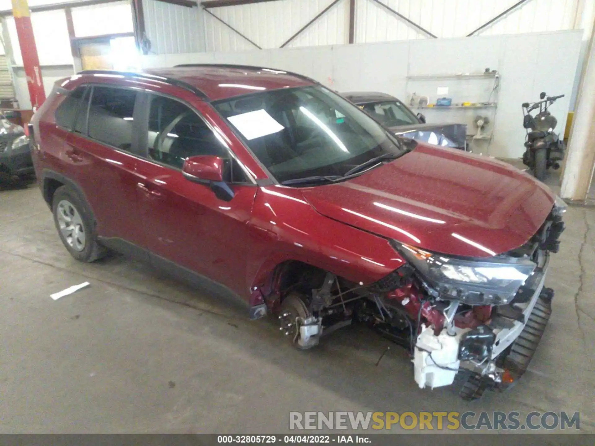 1 Photograph of a damaged car 2T3G1RFV4KW083336 TOYOTA RAV4 2019