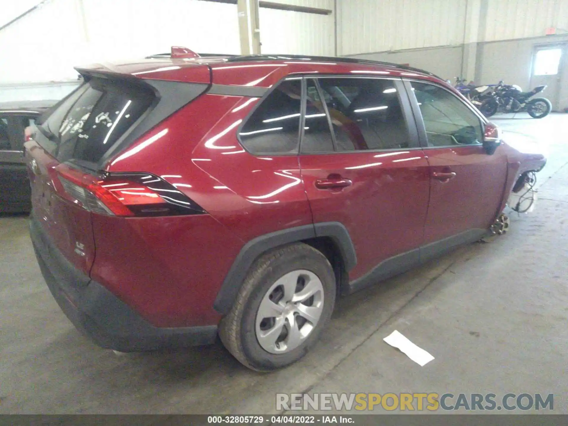 4 Photograph of a damaged car 2T3G1RFV4KW083336 TOYOTA RAV4 2019