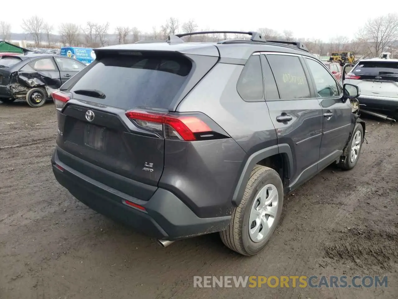 4 Photograph of a damaged car 2T3G1RFV5KC007965 TOYOTA RAV4 2019