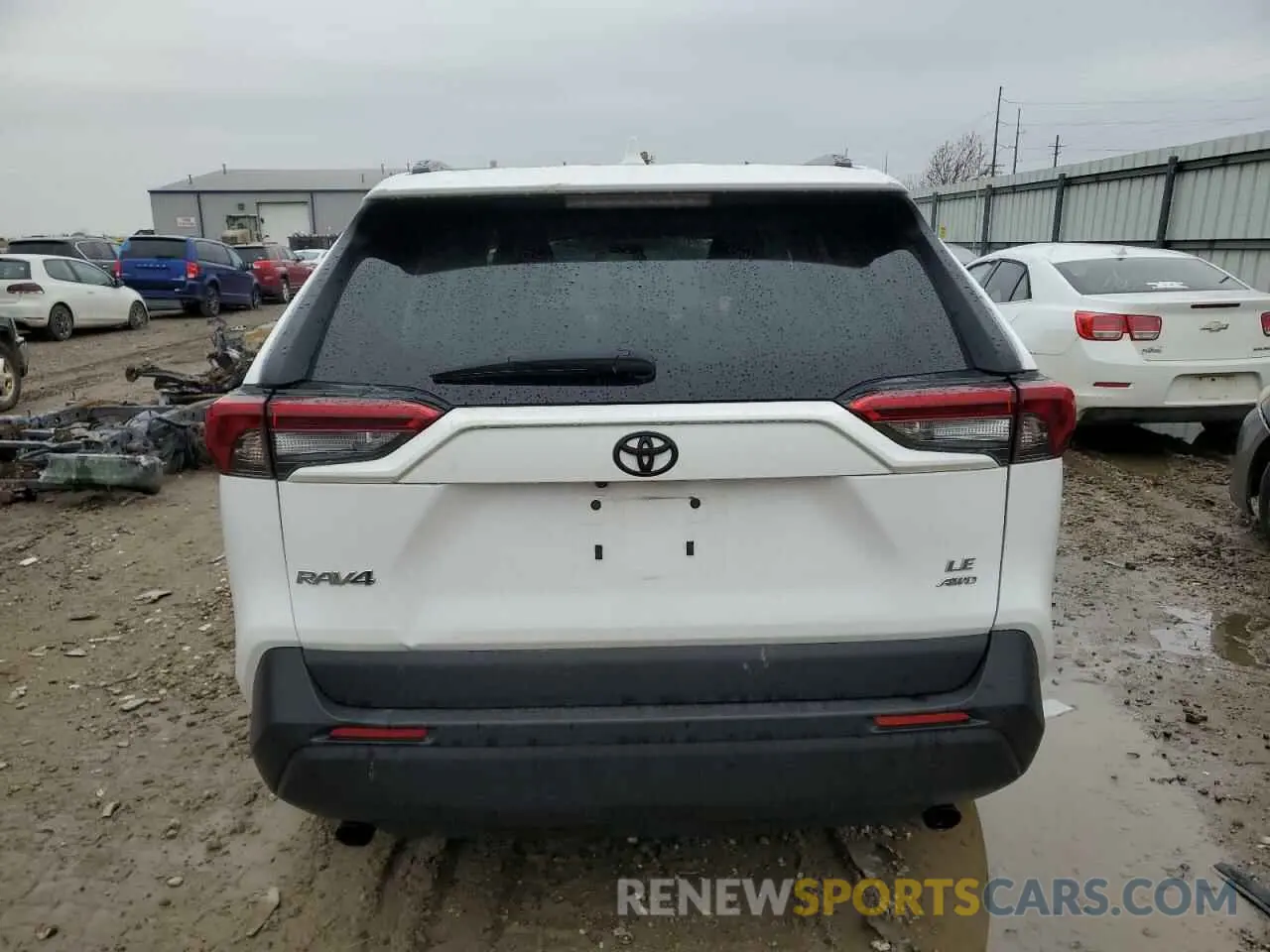 6 Photograph of a damaged car 2T3G1RFV5KC010879 TOYOTA RAV4 2019