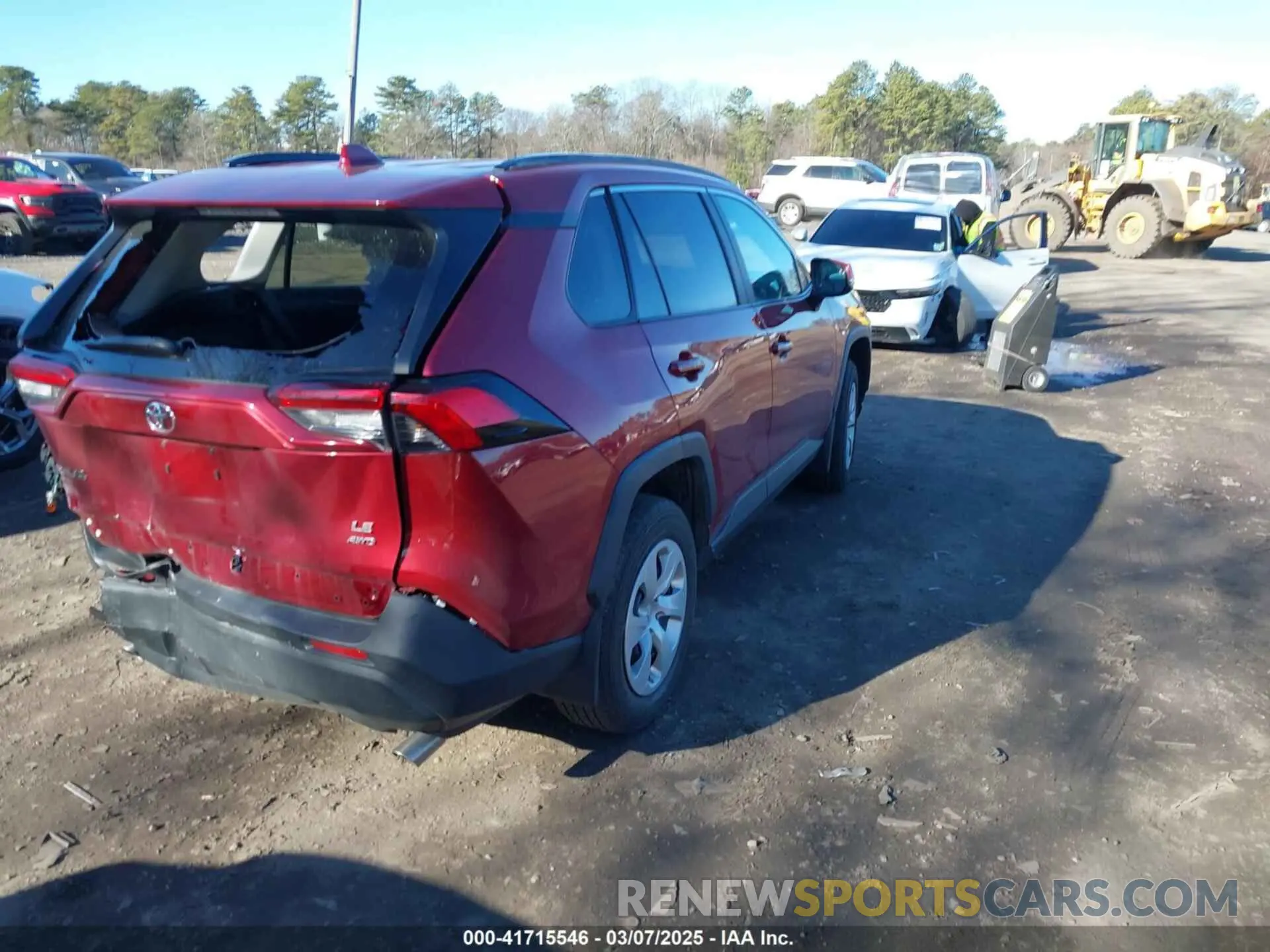 4 Photograph of a damaged car 2T3G1RFV5KC042795 TOYOTA RAV4 2019