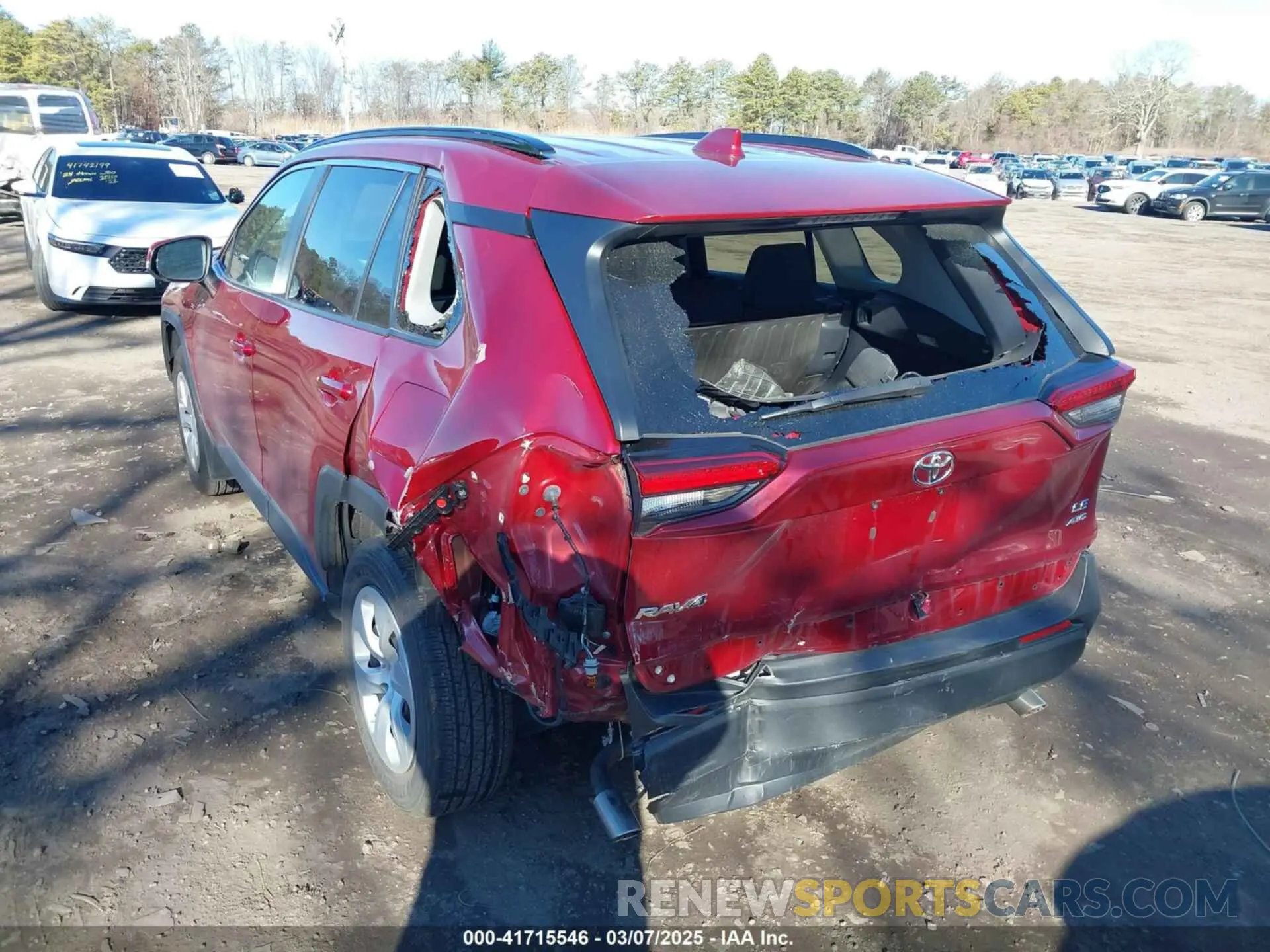 6 Photograph of a damaged car 2T3G1RFV5KC042795 TOYOTA RAV4 2019