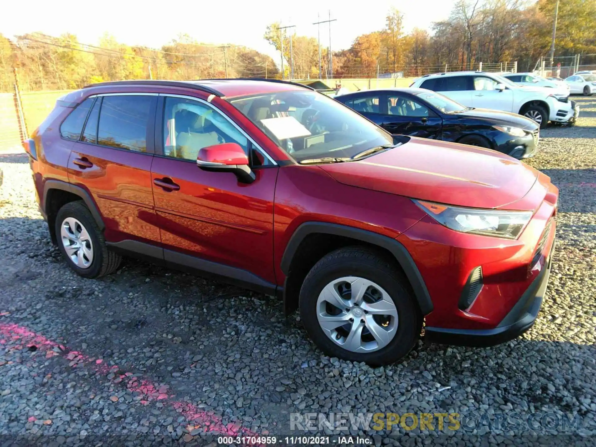 1 Photograph of a damaged car 2T3G1RFV5KC049682 TOYOTA RAV4 2019