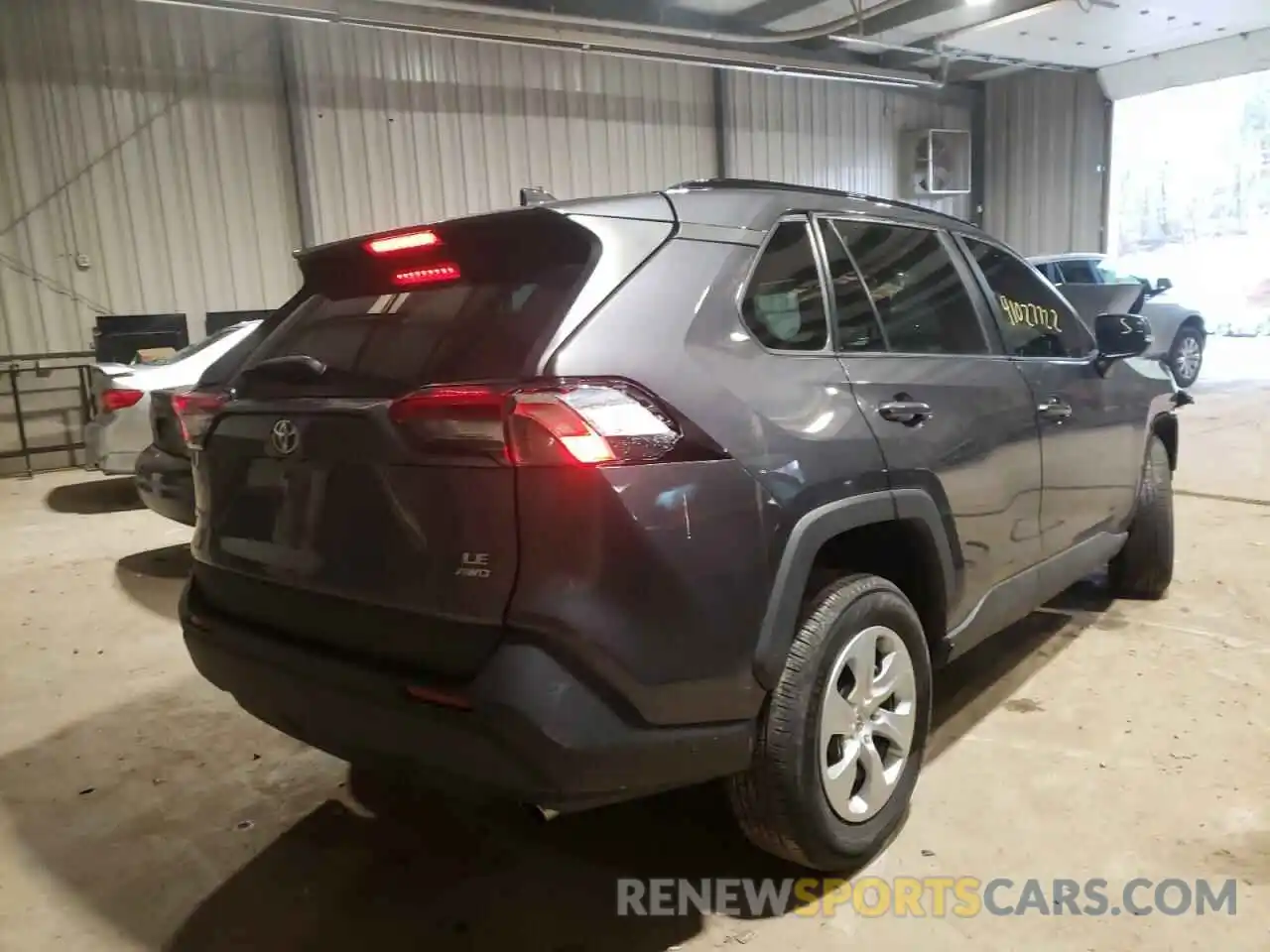 4 Photograph of a damaged car 2T3G1RFV5KW003865 TOYOTA RAV4 2019