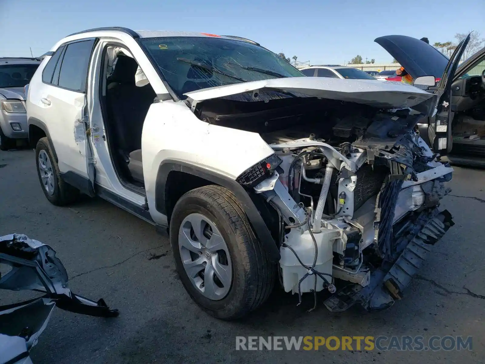 1 Photograph of a damaged car 2T3G1RFV5KW011920 TOYOTA RAV4 2019