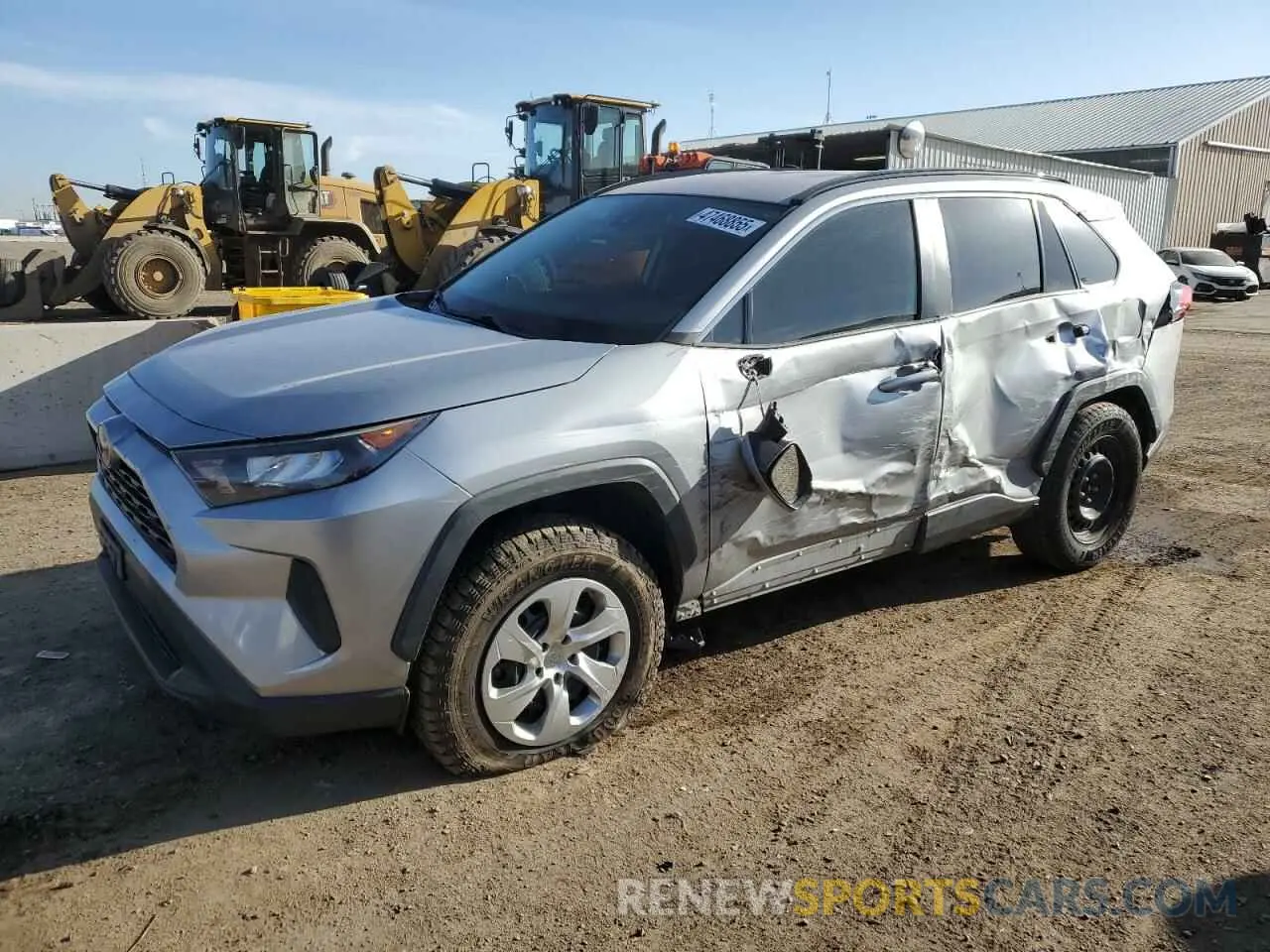 1 Photograph of a damaged car 2T3G1RFV5KW045226 TOYOTA RAV4 2019