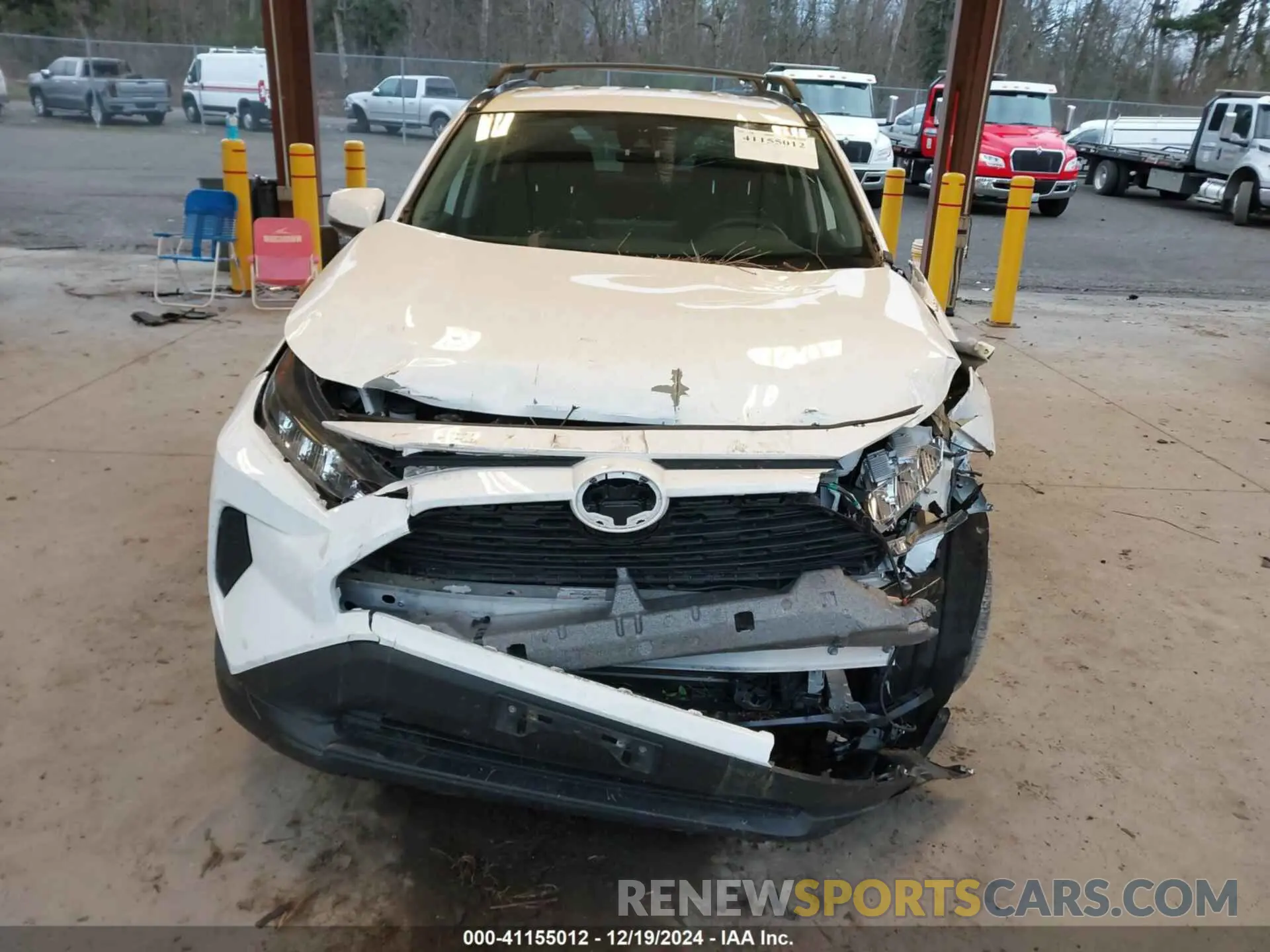 11 Photograph of a damaged car 2T3G1RFV5KW048854 TOYOTA RAV4 2019