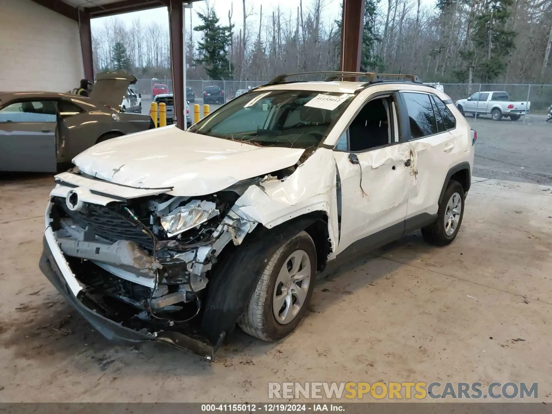 2 Photograph of a damaged car 2T3G1RFV5KW048854 TOYOTA RAV4 2019