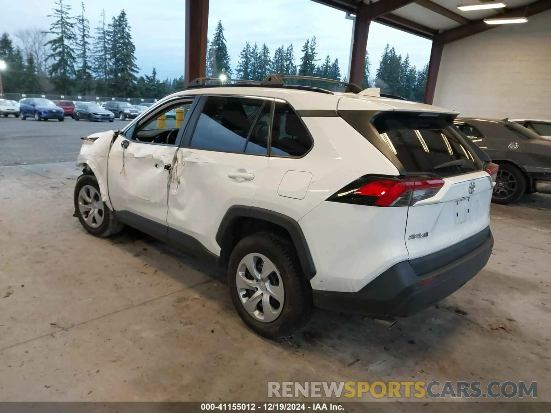 3 Photograph of a damaged car 2T3G1RFV5KW048854 TOYOTA RAV4 2019