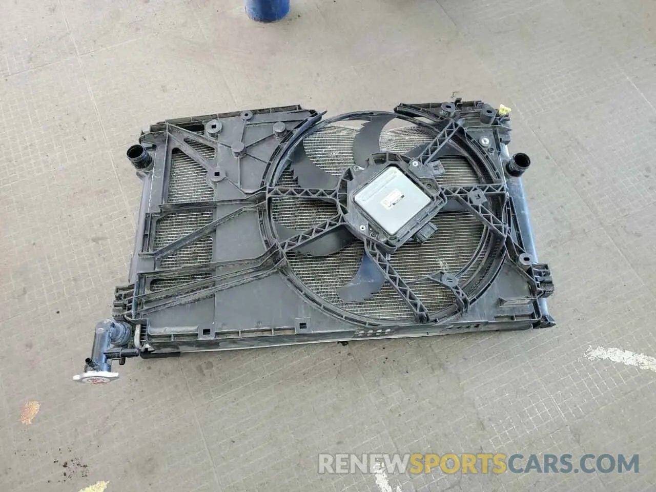 13 Photograph of a damaged car 2T3G1RFV5KW056730 TOYOTA RAV4 2019