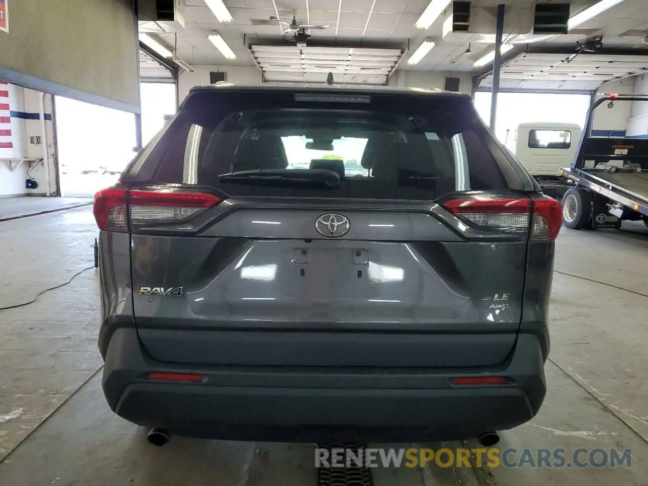 6 Photograph of a damaged car 2T3G1RFV5KW056730 TOYOTA RAV4 2019