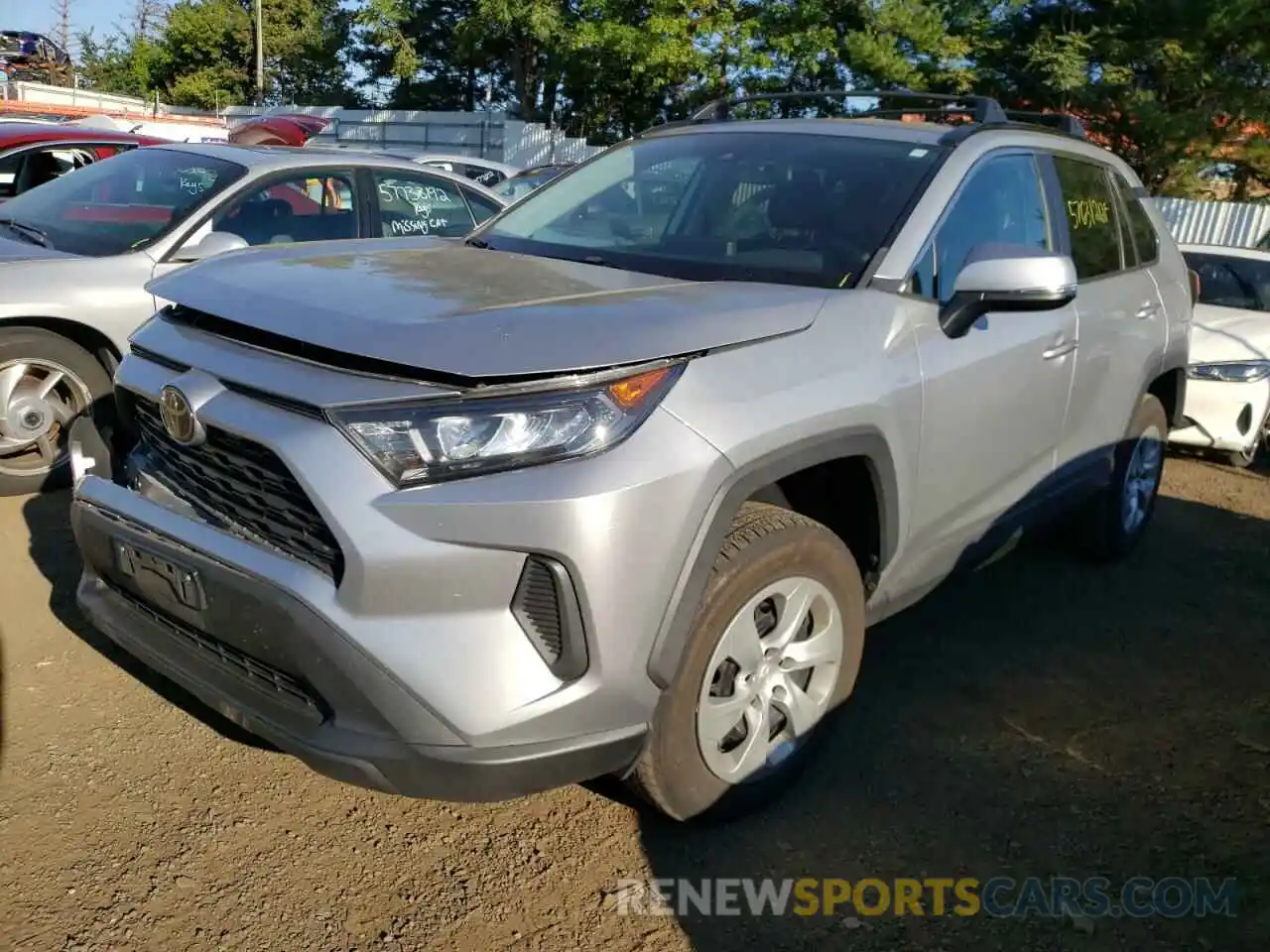 2 Photograph of a damaged car 2T3G1RFV6KW017032 TOYOTA RAV4 2019