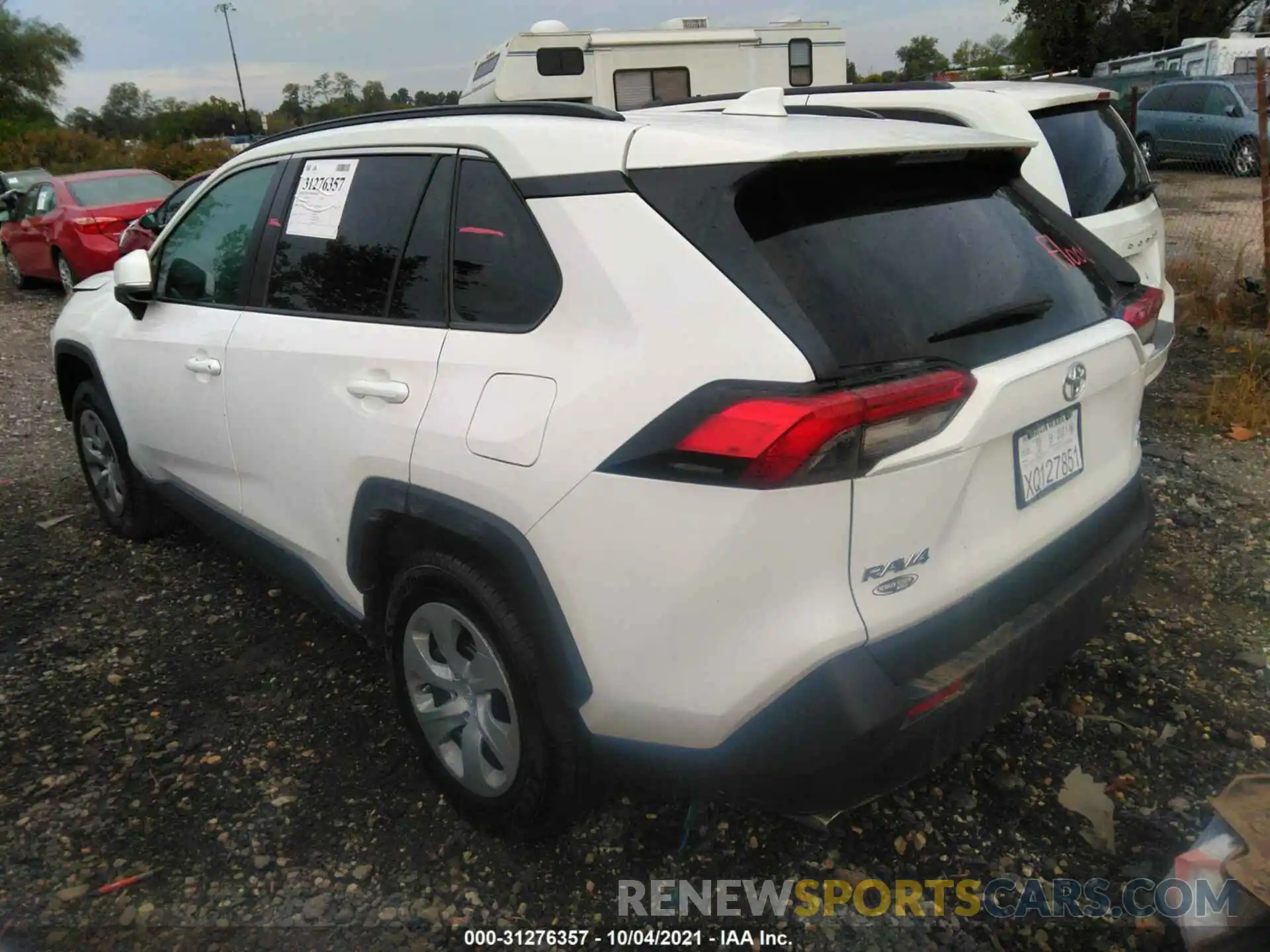 3 Photograph of a damaged car 2T3G1RFV7KW044627 TOYOTA RAV4 2019