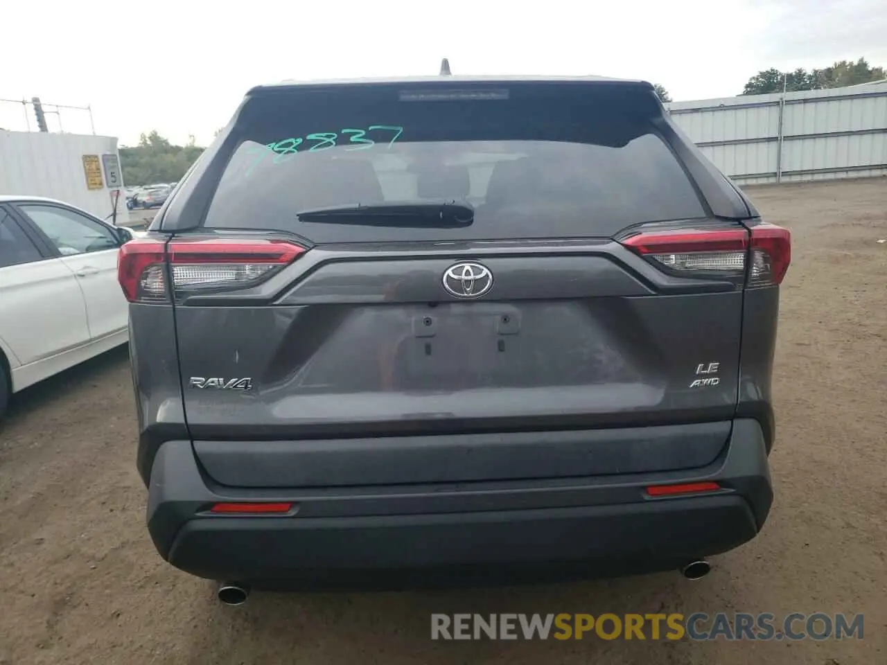 6 Photograph of a damaged car 2T3G1RFV7KW062433 TOYOTA RAV4 2019
