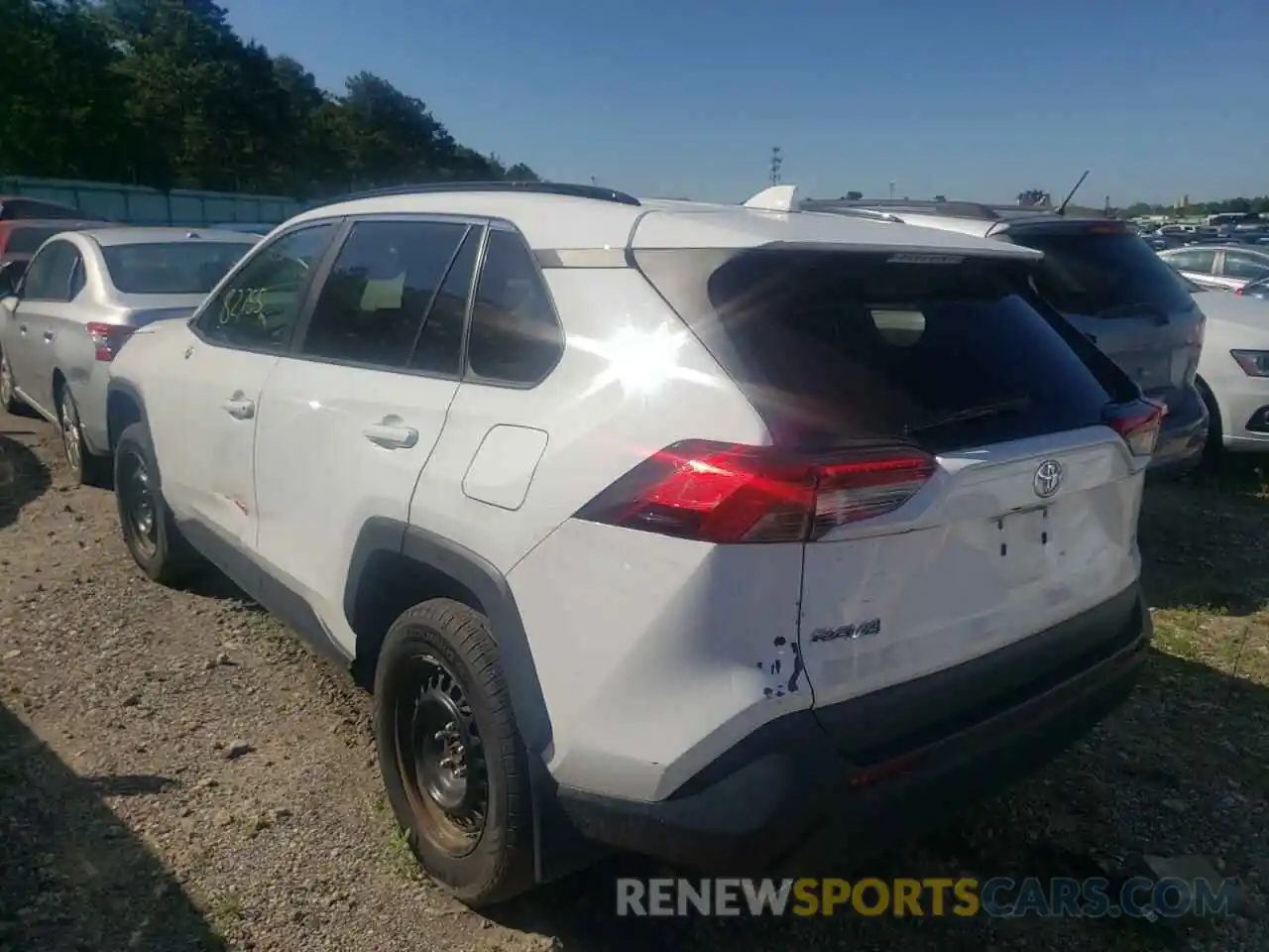 3 Photograph of a damaged car 2T3G1RFV7KW062478 TOYOTA RAV4 2019