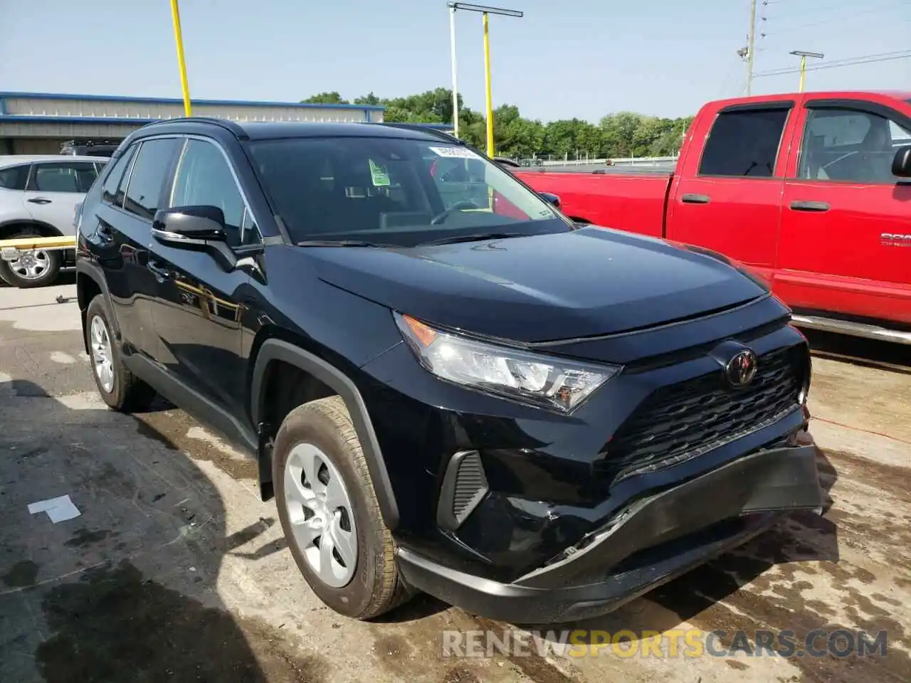 1 Photograph of a damaged car 2T3G1RFV7KW073609 TOYOTA RAV4 2019