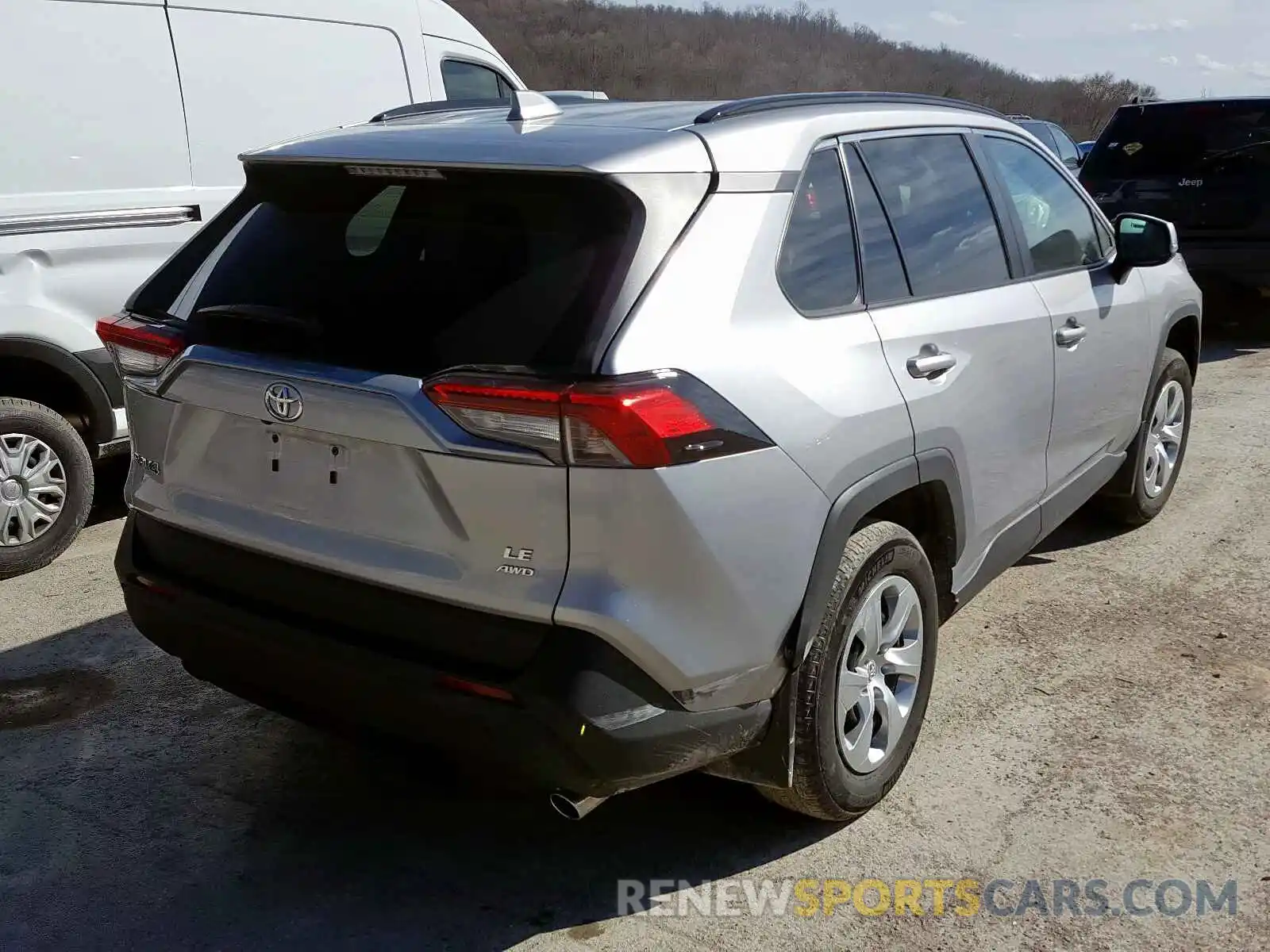 4 Photograph of a damaged car 2T3G1RFV8KC005093 TOYOTA RAV4 2019