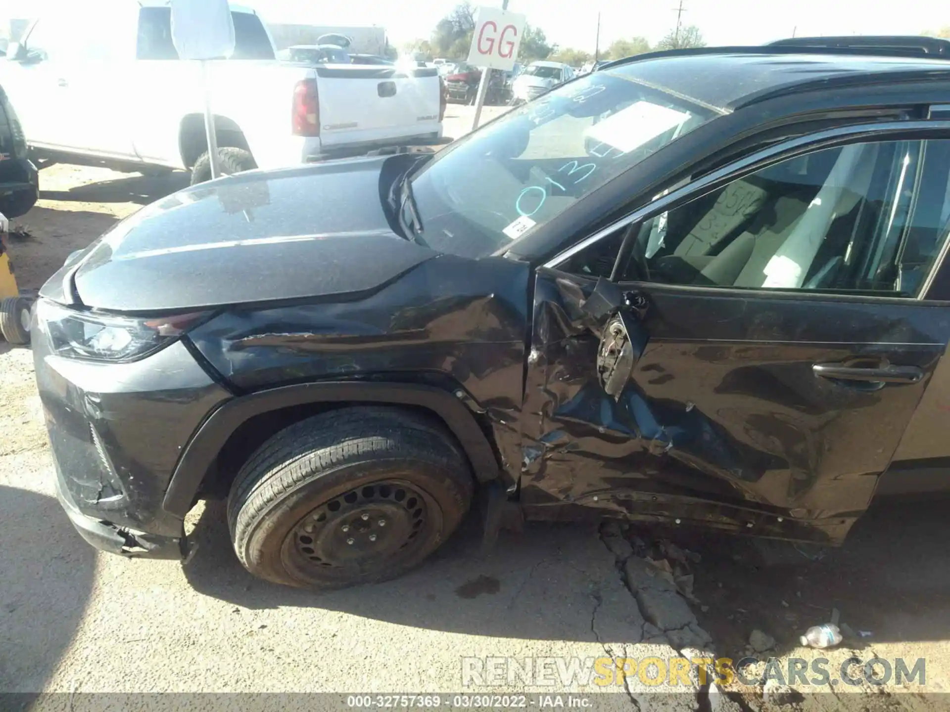 6 Photograph of a damaged car 2T3G1RFV9KC013526 TOYOTA RAV4 2019