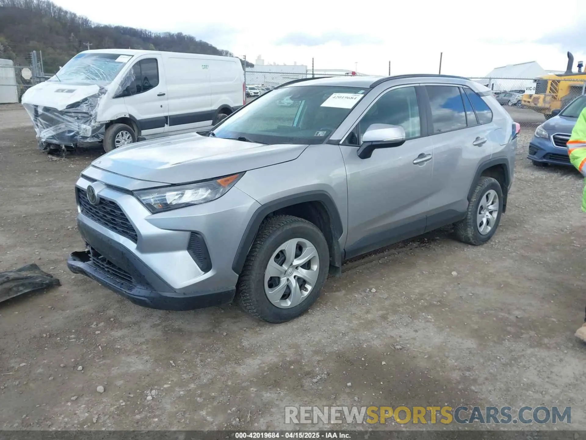 2 Photograph of a damaged car 2T3G1RFV9KC015700 TOYOTA RAV4 2019